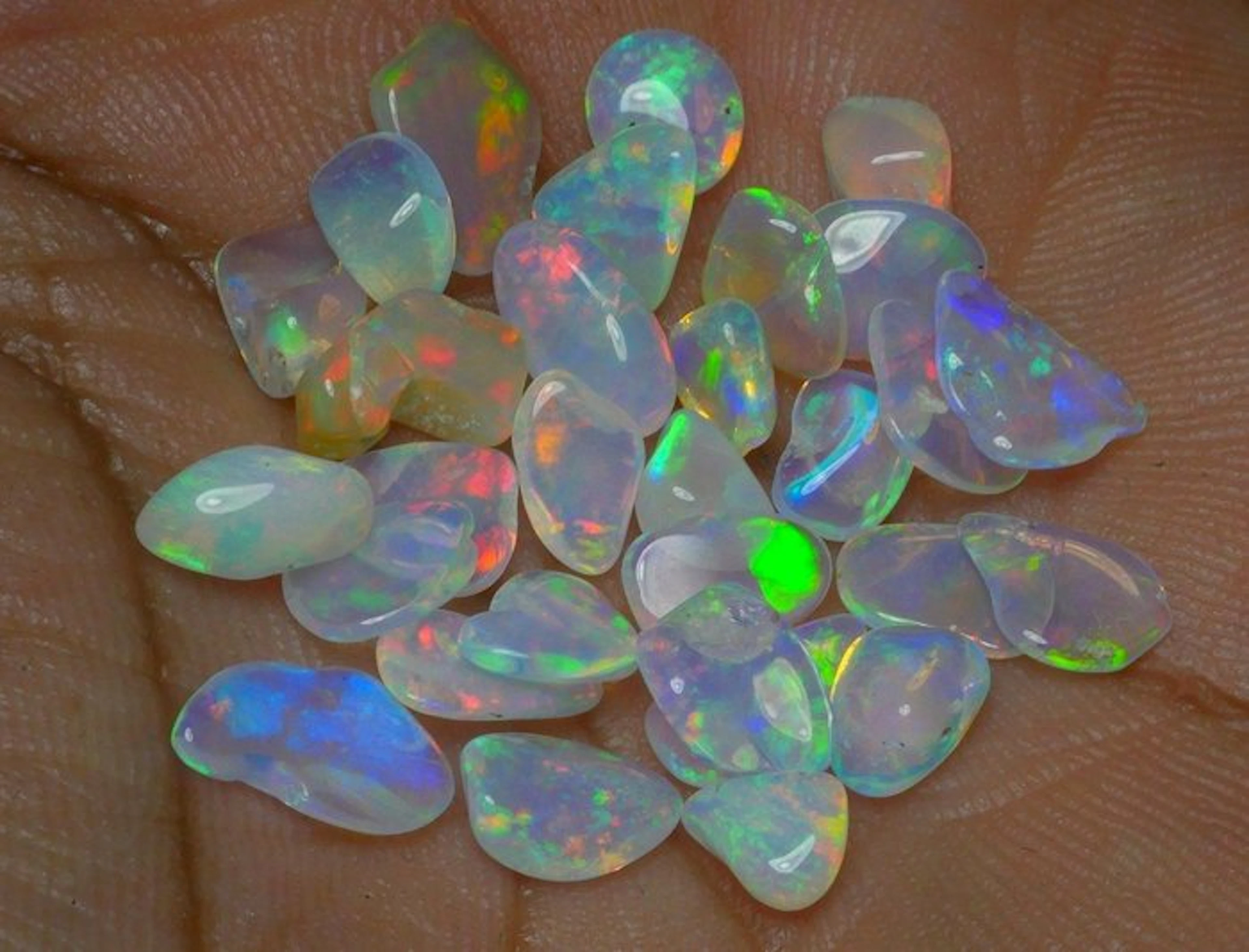 10.9 cts - Big lot - Top Quality Opals Free-form...
