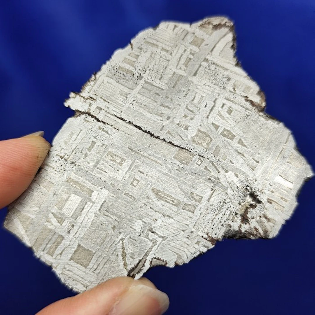 6.7 cm!- IRON METEORITE