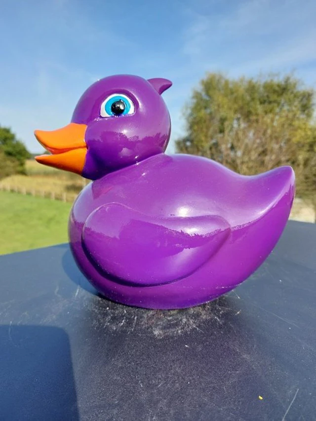 Figure - Large purple bath duck - Polyresin