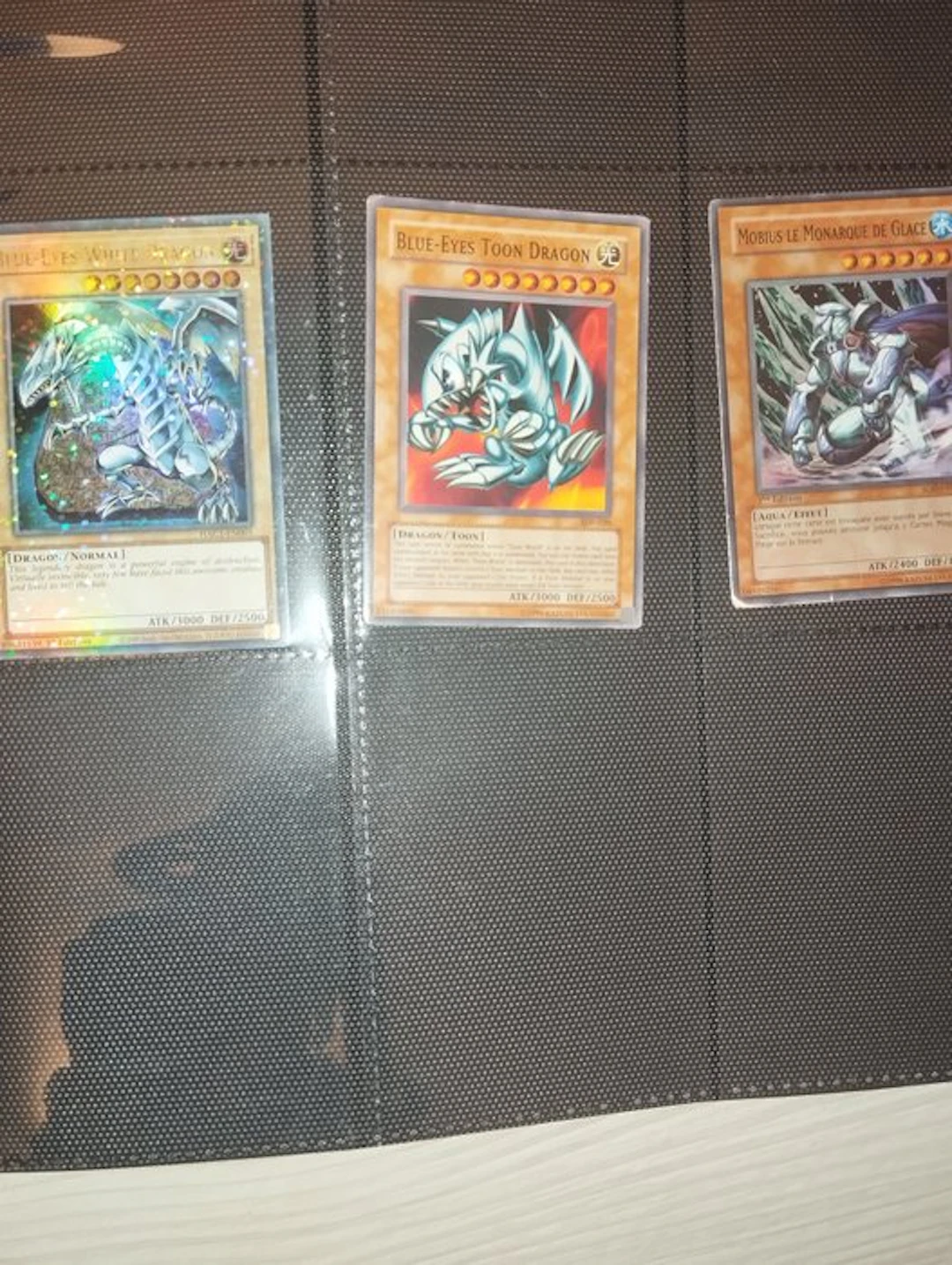 Konami - 3 Card - Yu-Gi-Oh! - Blue-Eyes White Dragon Foil