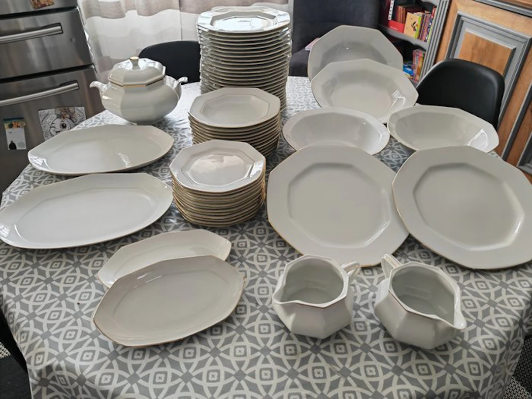 Schirnding Bavaria - Table service for 12 (64) - Porcelain