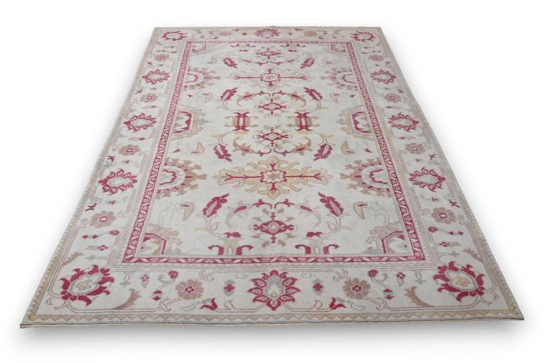 Light Usak - Rug - 205 cm - 145 cm - with certificate