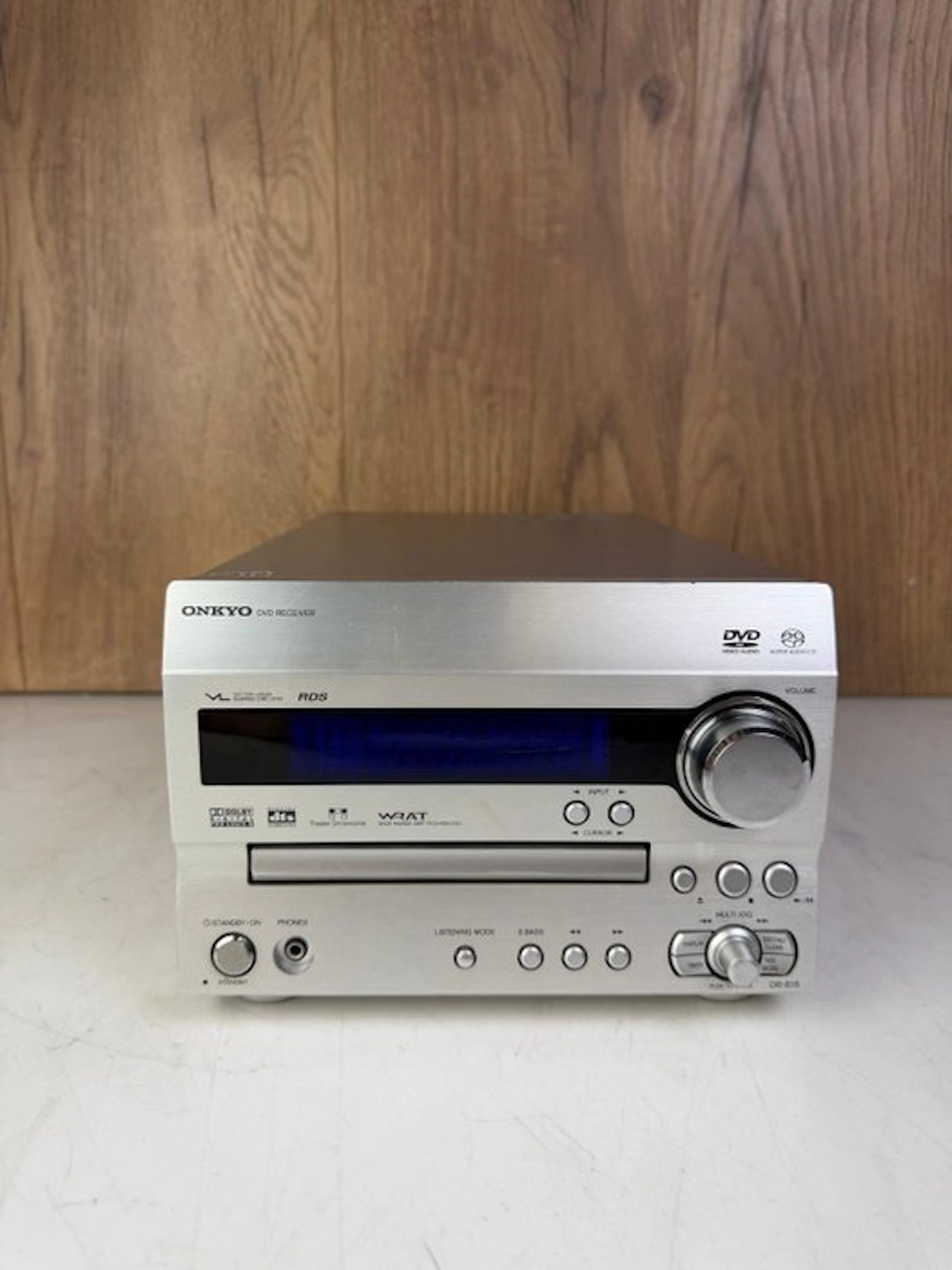 Onkyo - DR-815 - DVD / Super Audio CD Player Solid state stereo receiver