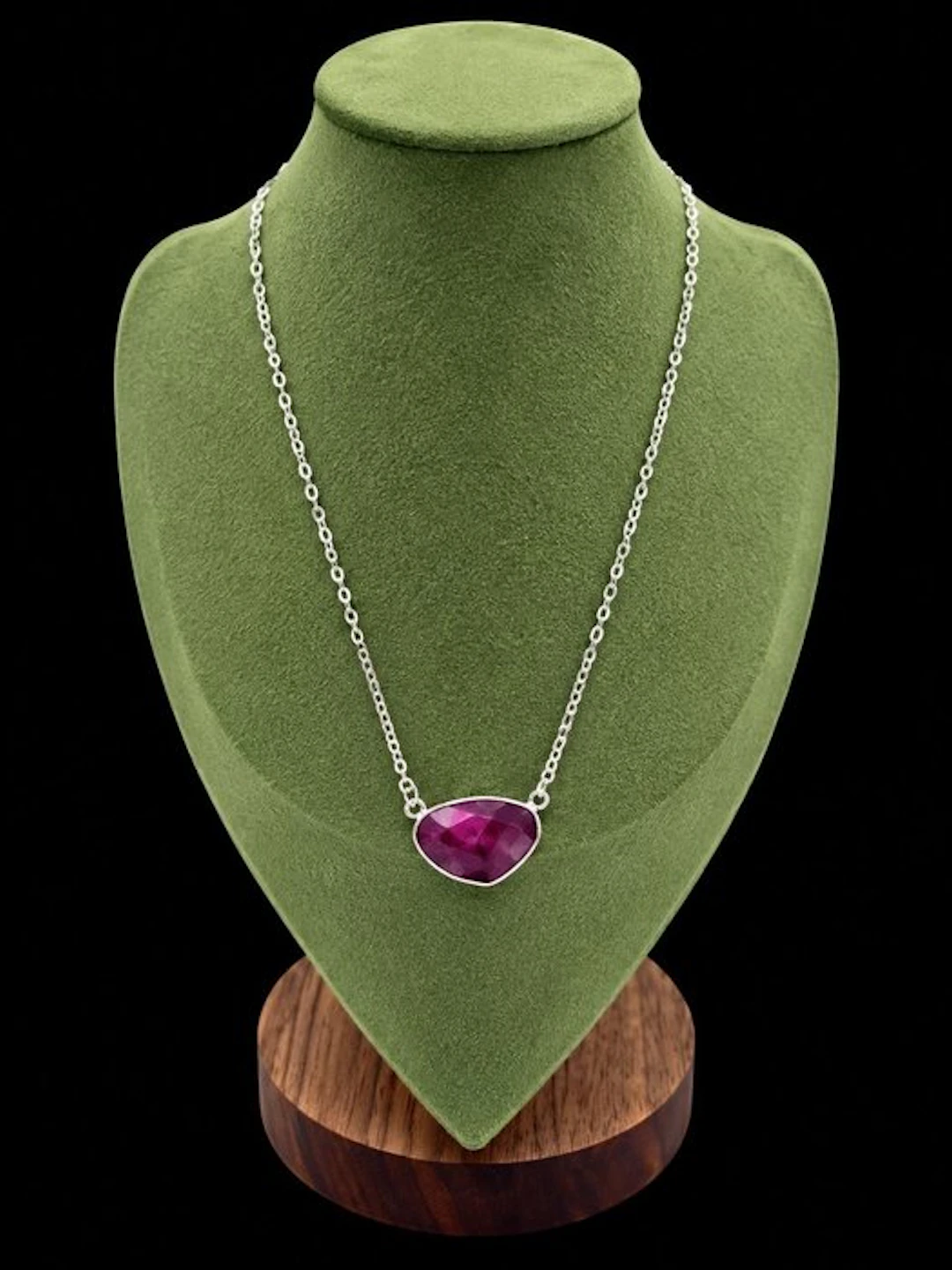 Exquisite Natural Mozambique Ruby Pendant - Pendant