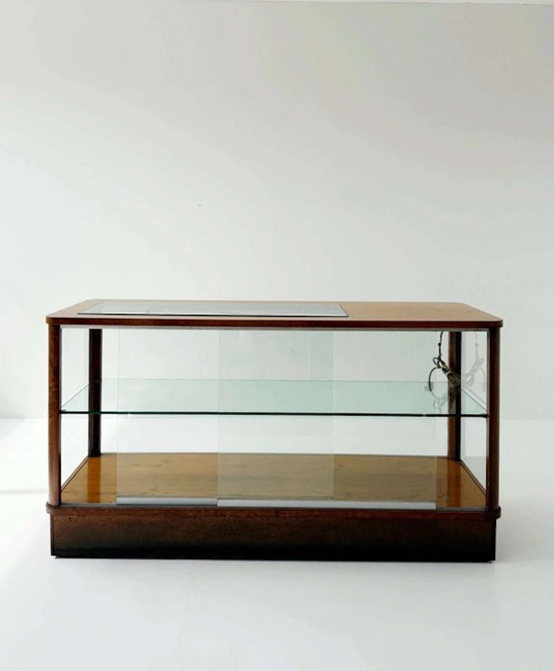 Display case - Wood, Glass