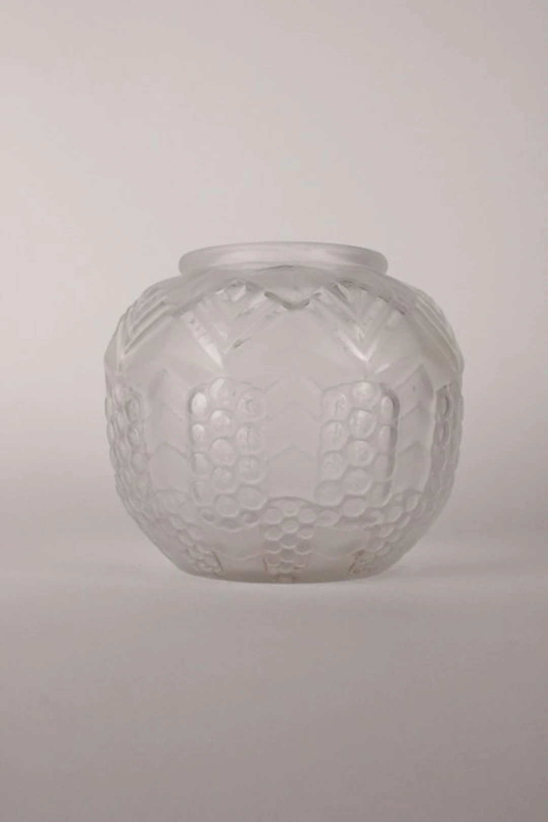 A. Hunebelle & R. Cogneville - André Hunebelle - Vase - Grapes - Glass