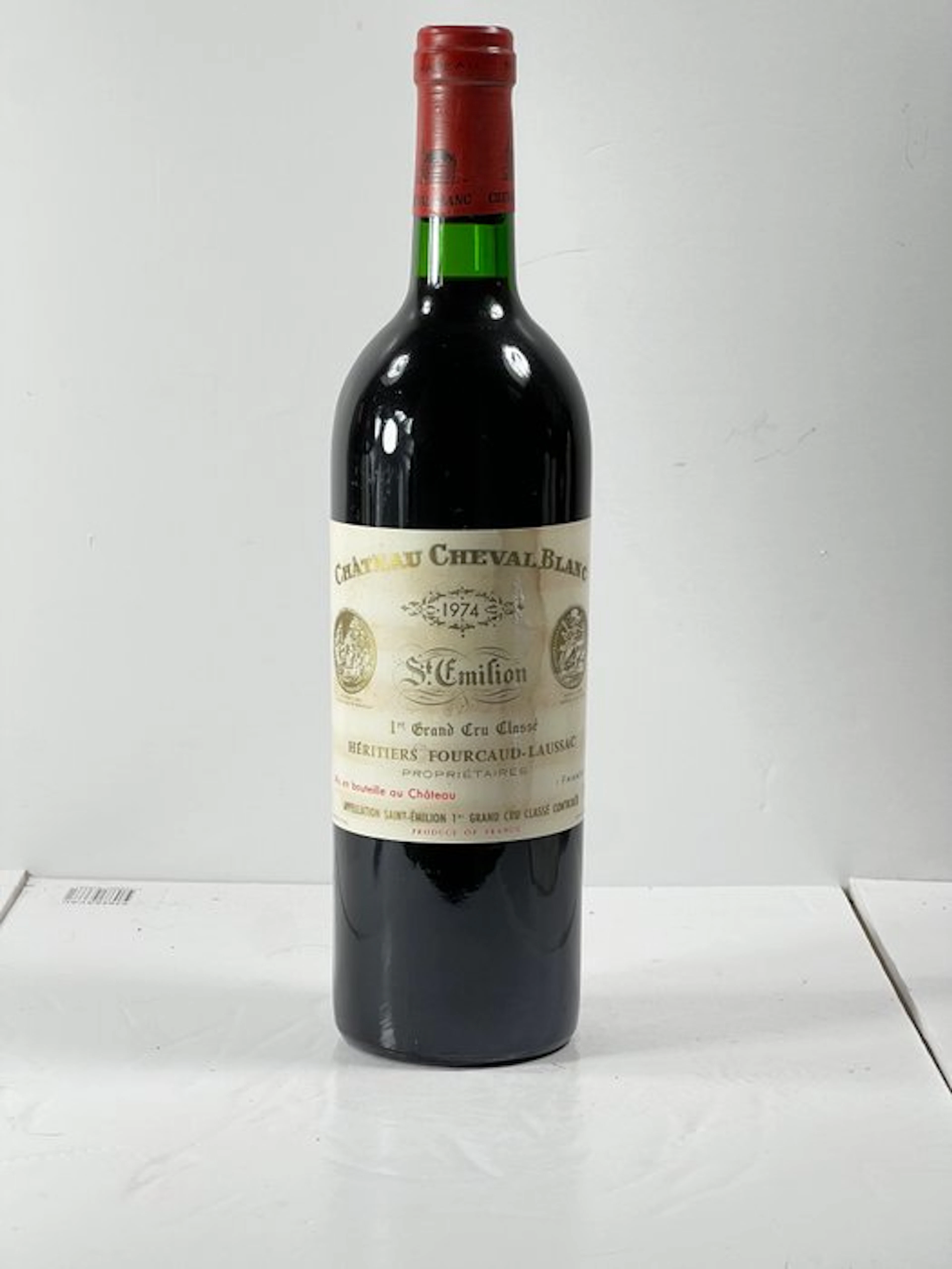 1974 Chateau Cheval Blanc - Saint-Émilion 1er Grand Cru...