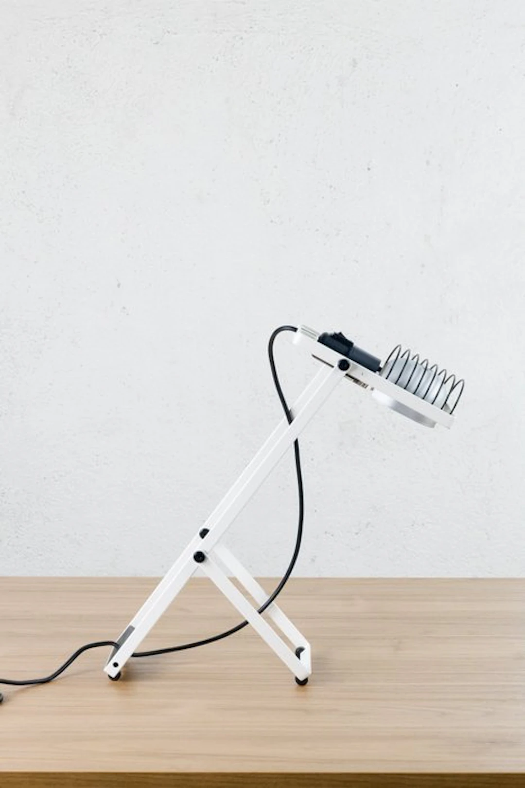 Artemide - Ernesto Gismondi - Table lamp - Sintesi - White - Aluminium