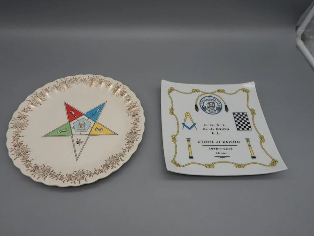 France - Badge - franc maconnerie masonic vrijmetselarij twee borden - 21st