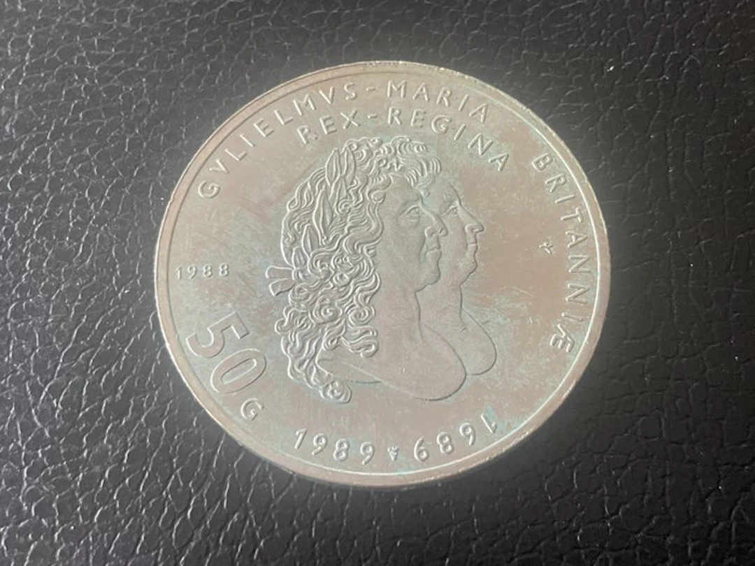 Netherlands. 50 Gulden 1688-1989 Willem & Mary (No reserve price)