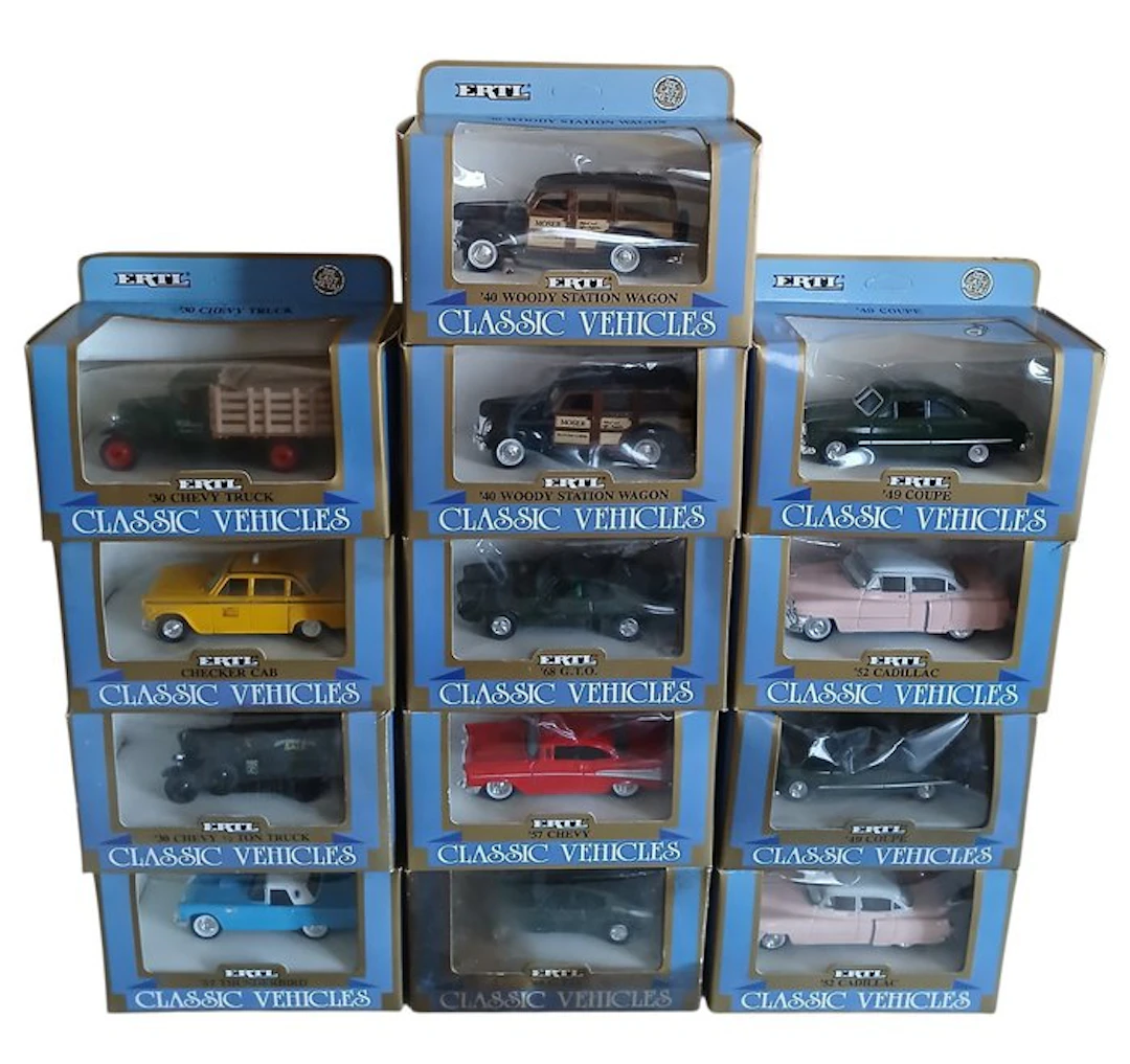 Ertl 1:43 - Model car (13) - Lotto con 13 Modelli Ertl - Ertl Classic