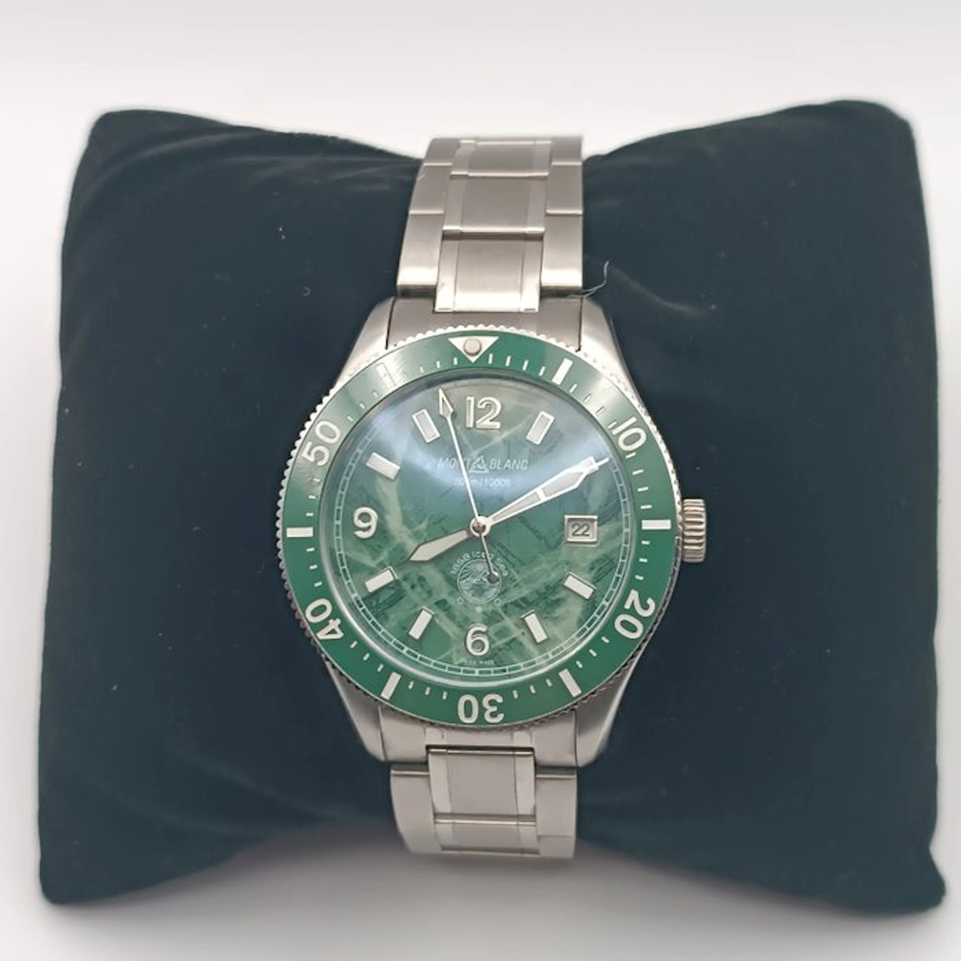 Montblanc - 1858 Iced Sea Automatic Date - Men - 2022