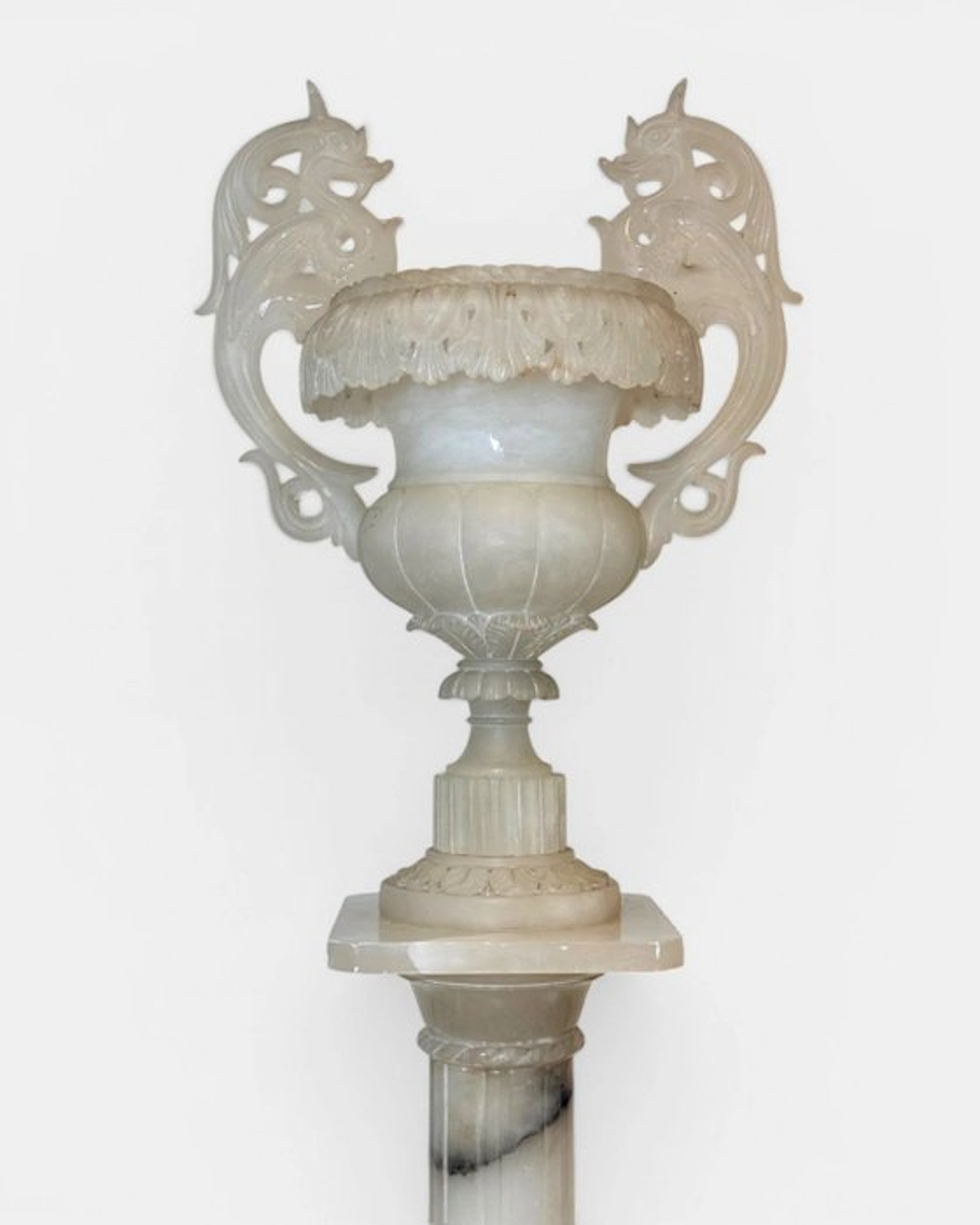 Vase - Alabaster - Sculpted Vase