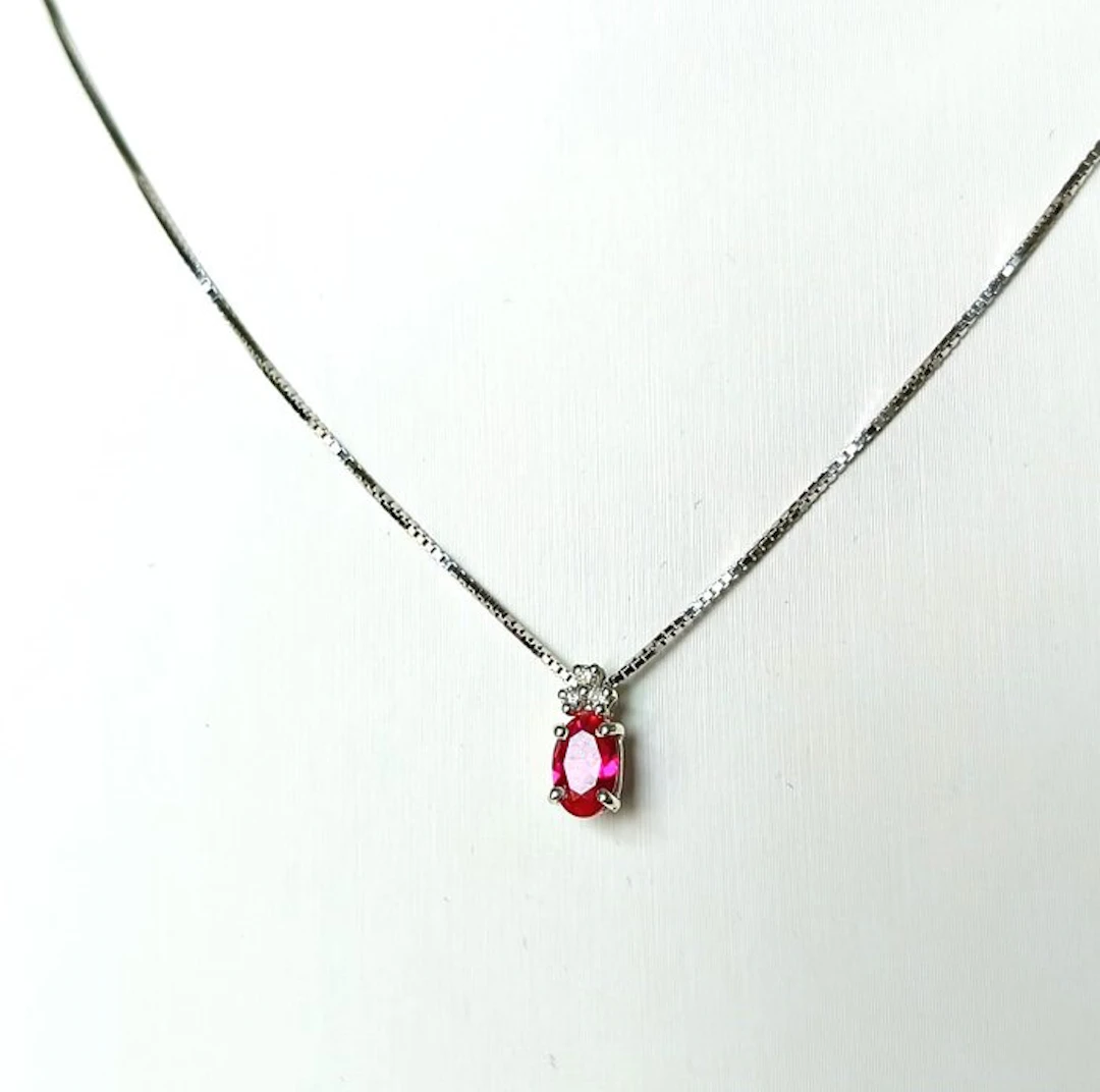 Necklace with pendant - 18 kt. White gold Ruby - Diamond