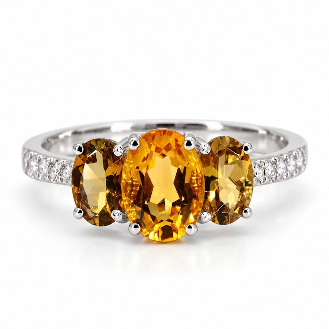 Ring - 18 kt. White gold - 4.80ct. tw. Sapphire - Diamond