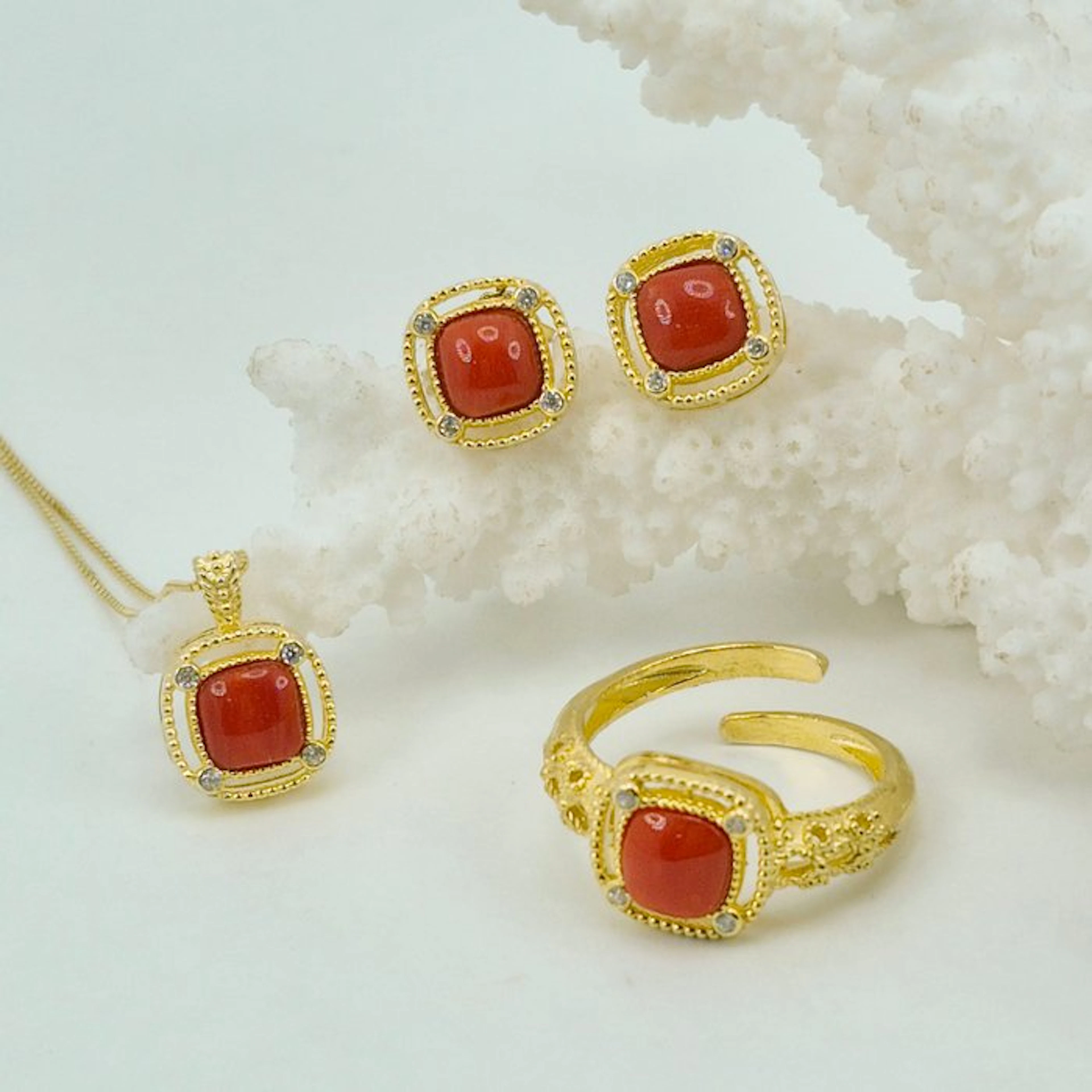 Coral - Silver, Gold-plated - 3 piece jewellery set - CORALLO MEDITERRANEO