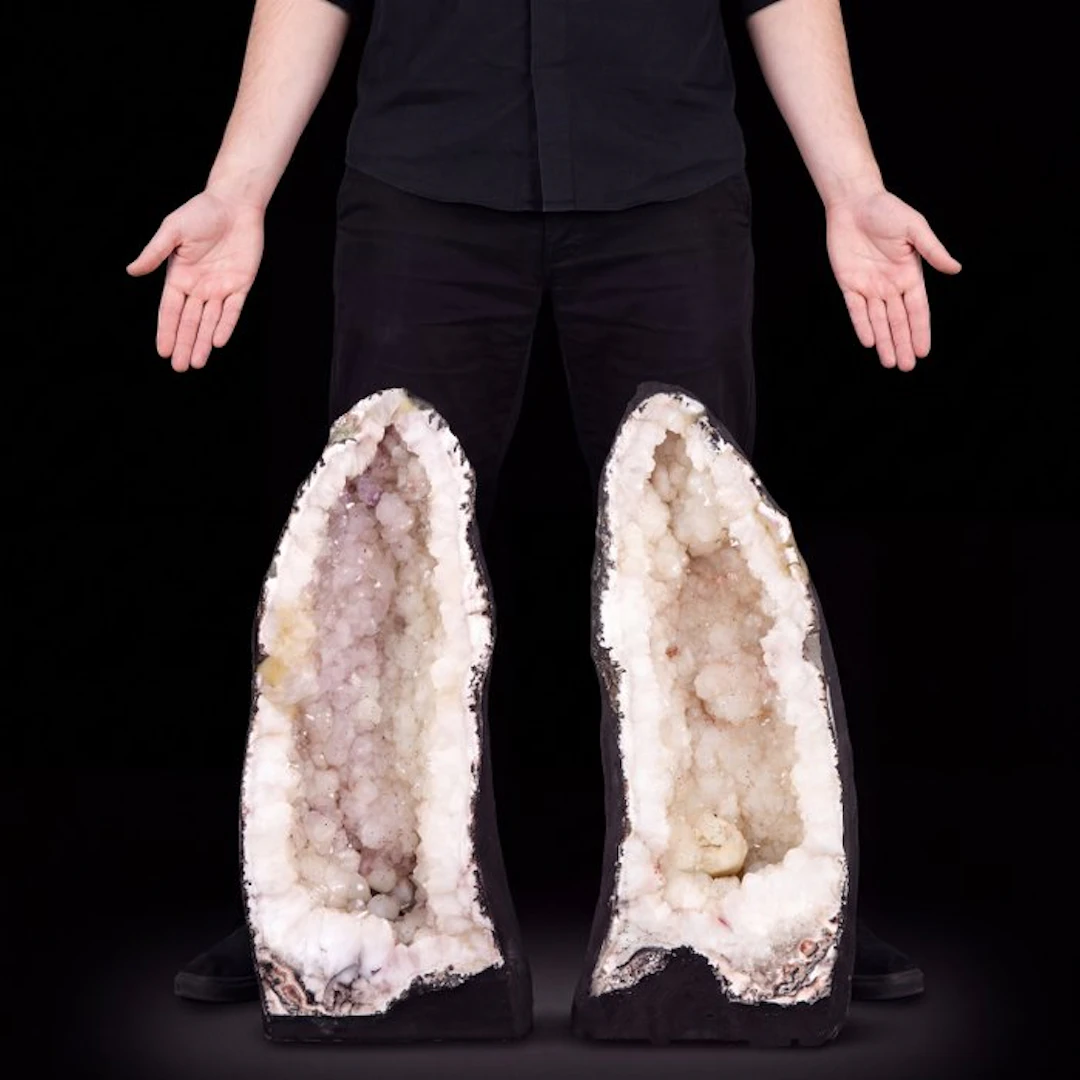 Milky quartz - Cathedral Geode - 47x19x18 cm- 46.4 kg