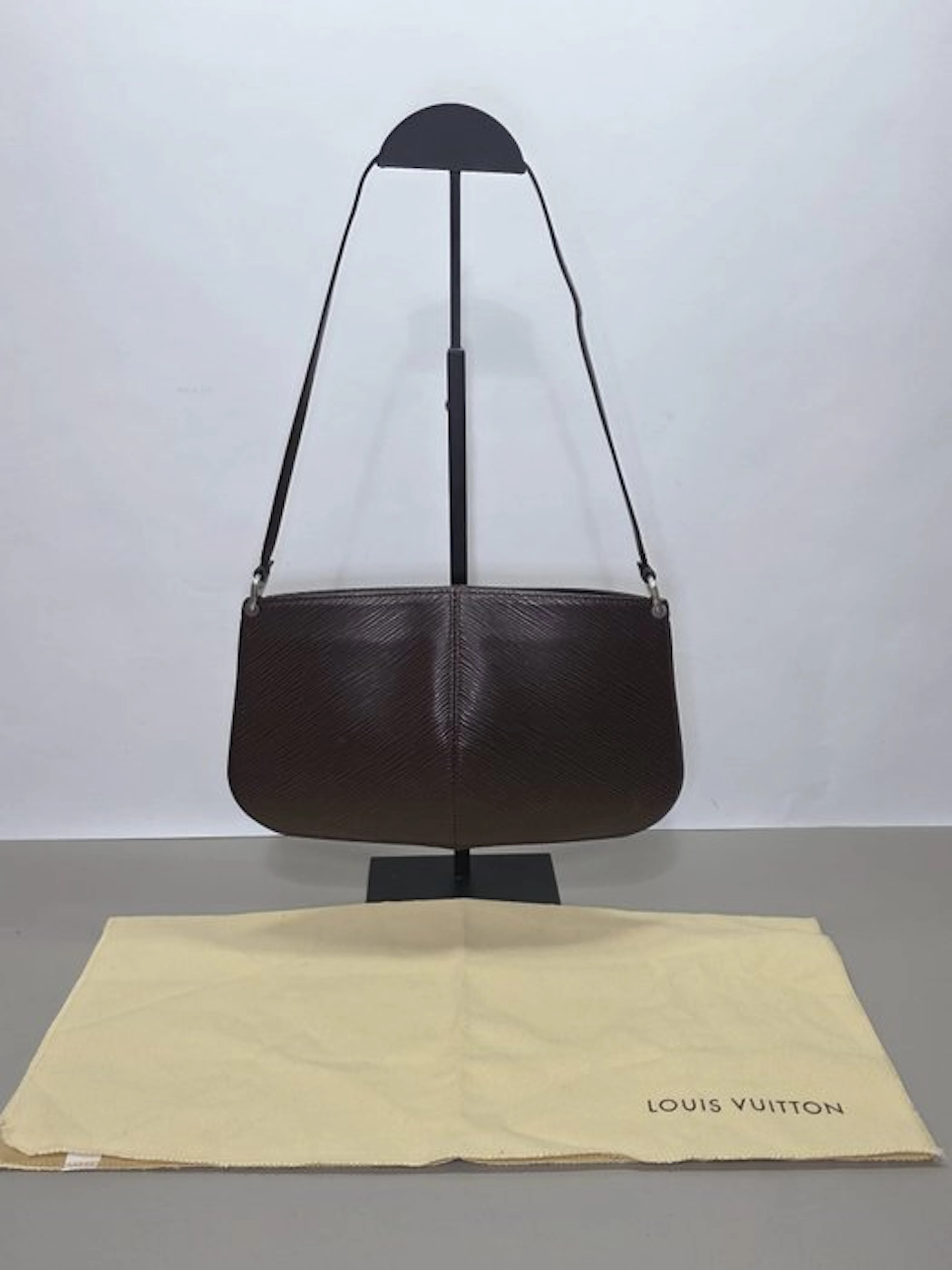 Louis Vuitton - Pochette Epi - Shoulder bag