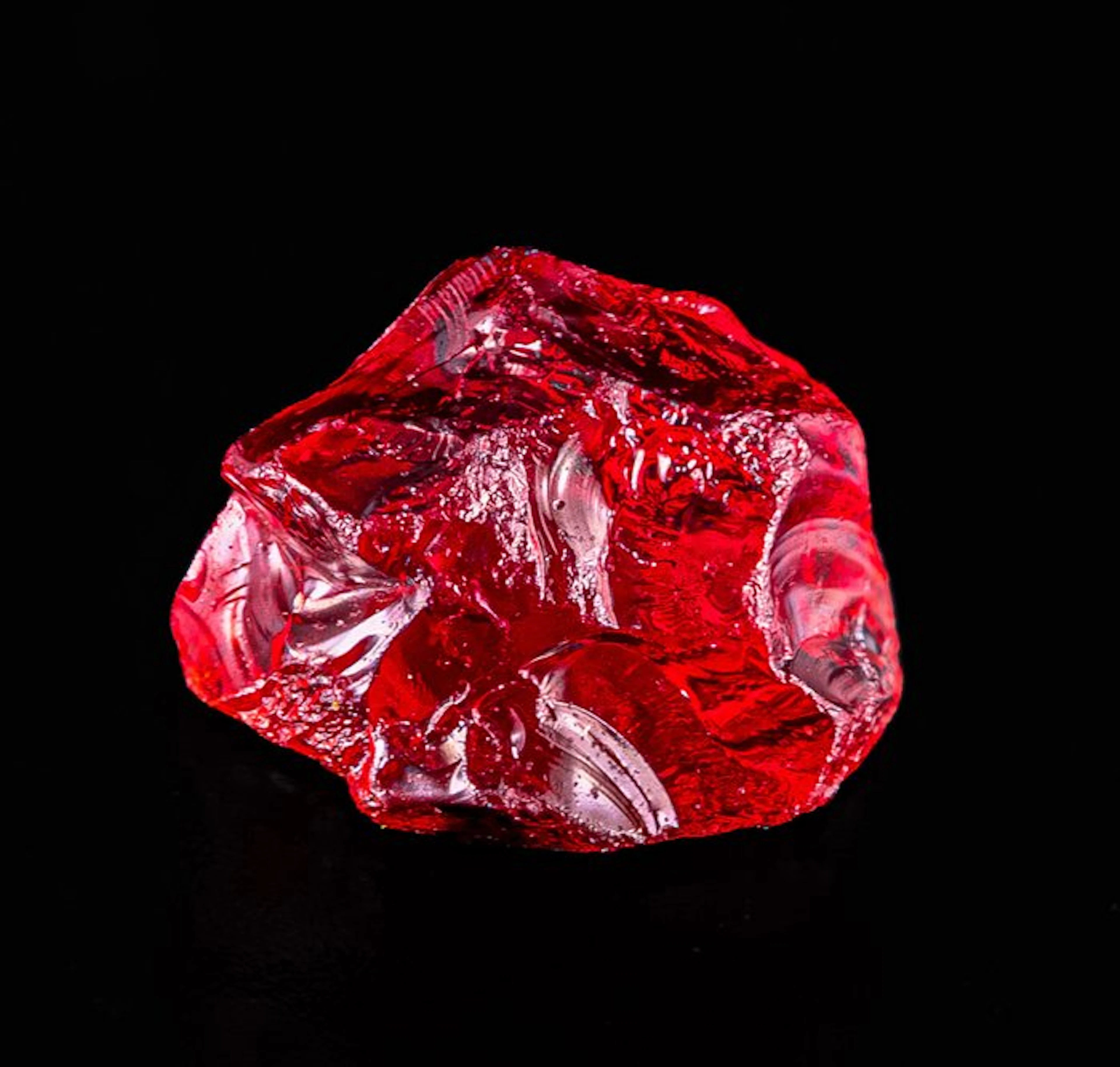 EXCEPTIONAL RED SAPPHIRE - GEM QUALITY SRI LANKA (CEYLAN)...