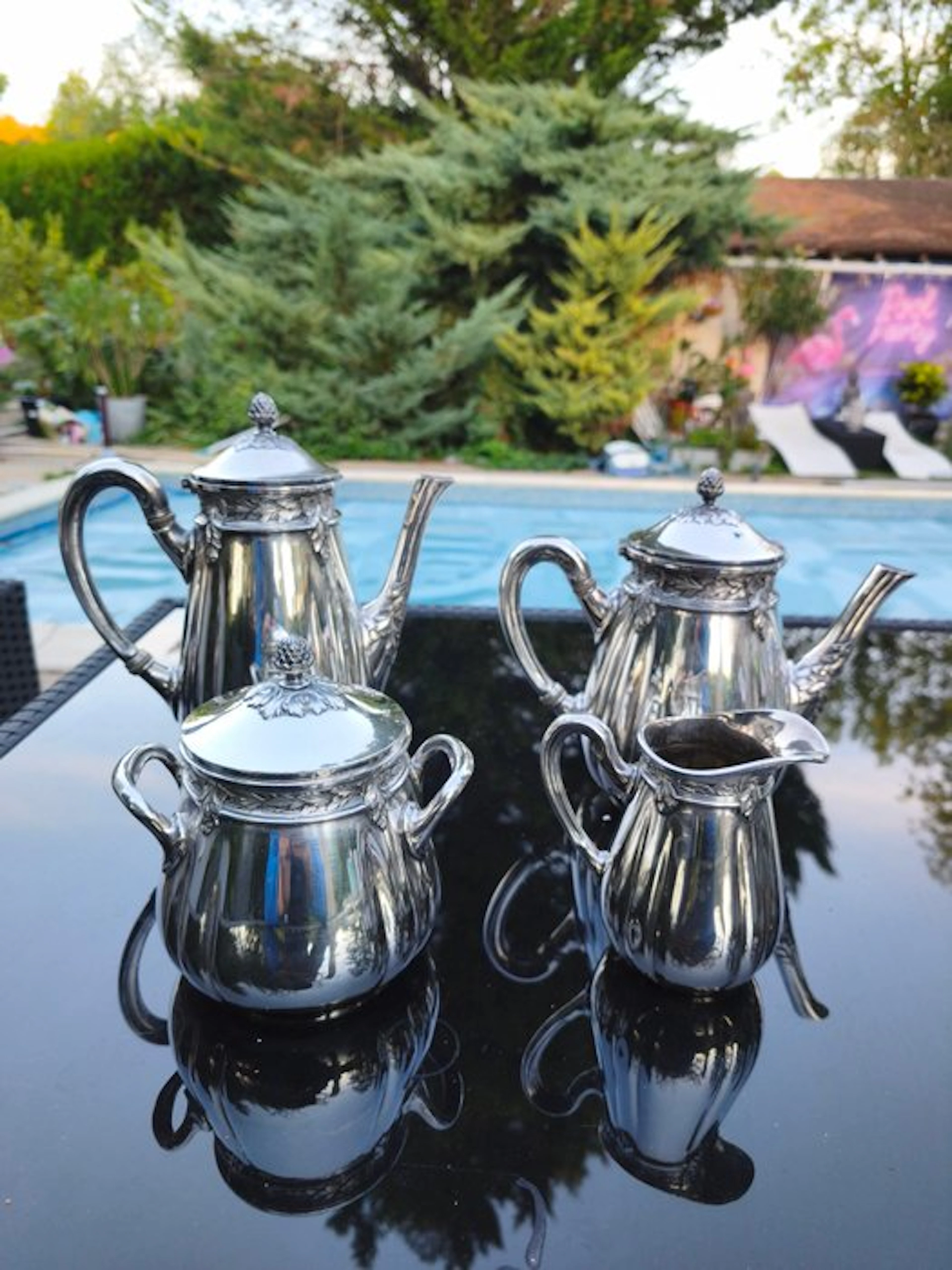 Gallia Christofle - Coffee and tea service (4) - Silverplated, vermilion
