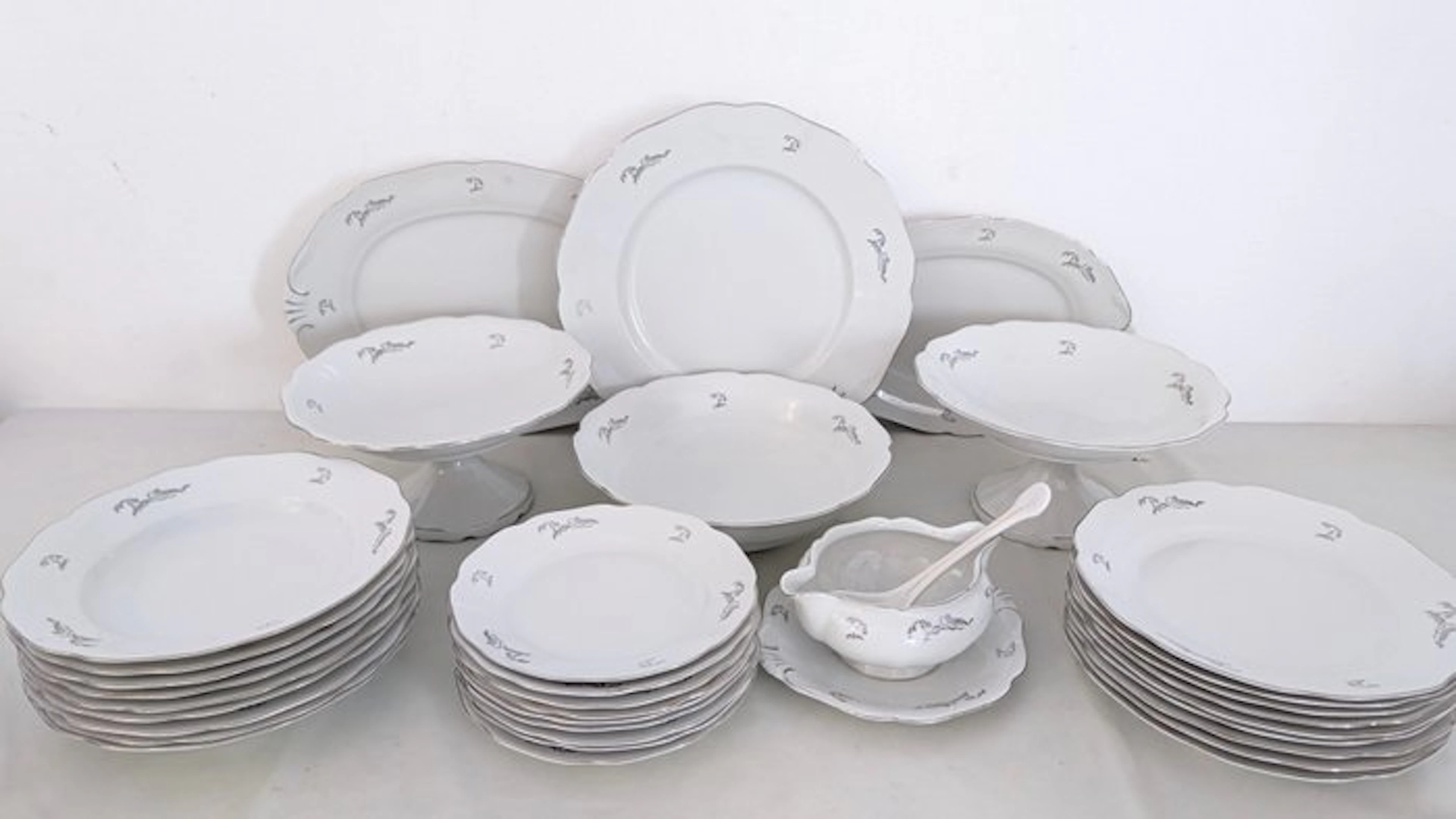 H&C Chodau - Dinner service (35) - Porcelain - For 9 people