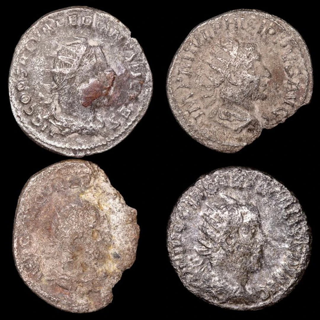 Roman Empire Lote de 4 Antoninianos Entre el siglo III y IV (No reserve price)