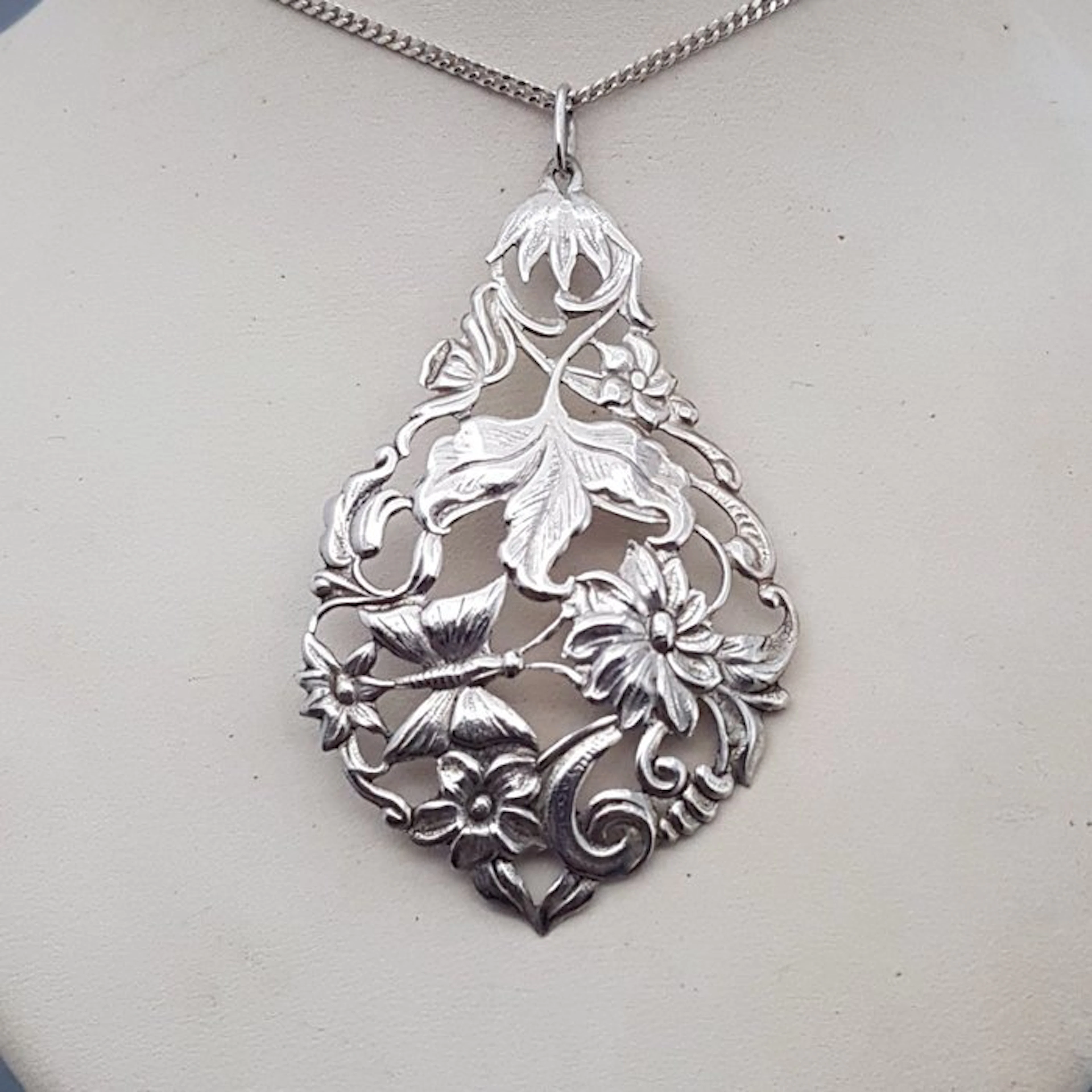 Silver, Art Nouveau, Butterfly - Necklace with pendant - D. Deumers S'hoven NL.