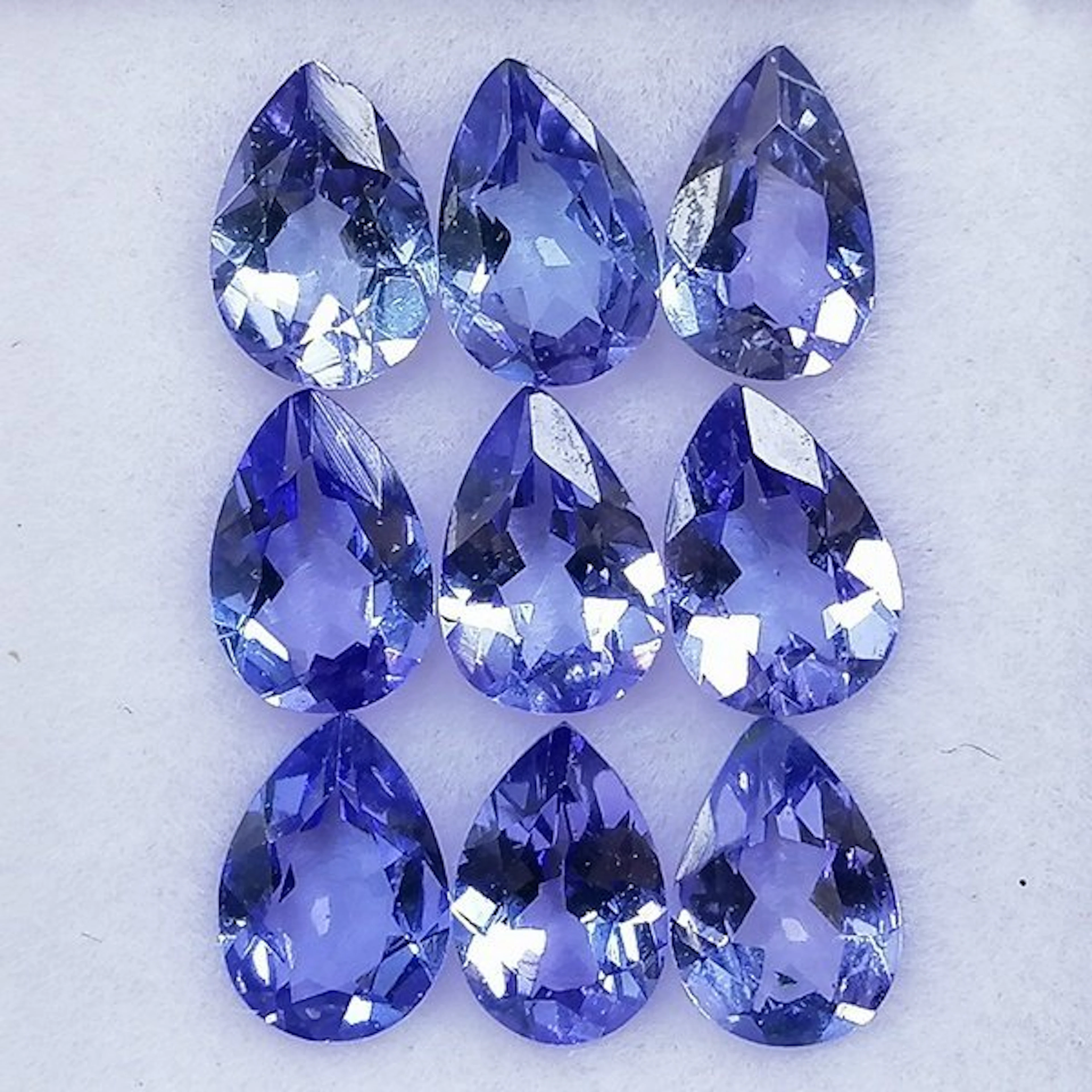 9 pcs Blue Tanzanite - 3.63 ct - Instituto Gemólogico Español (IGE)