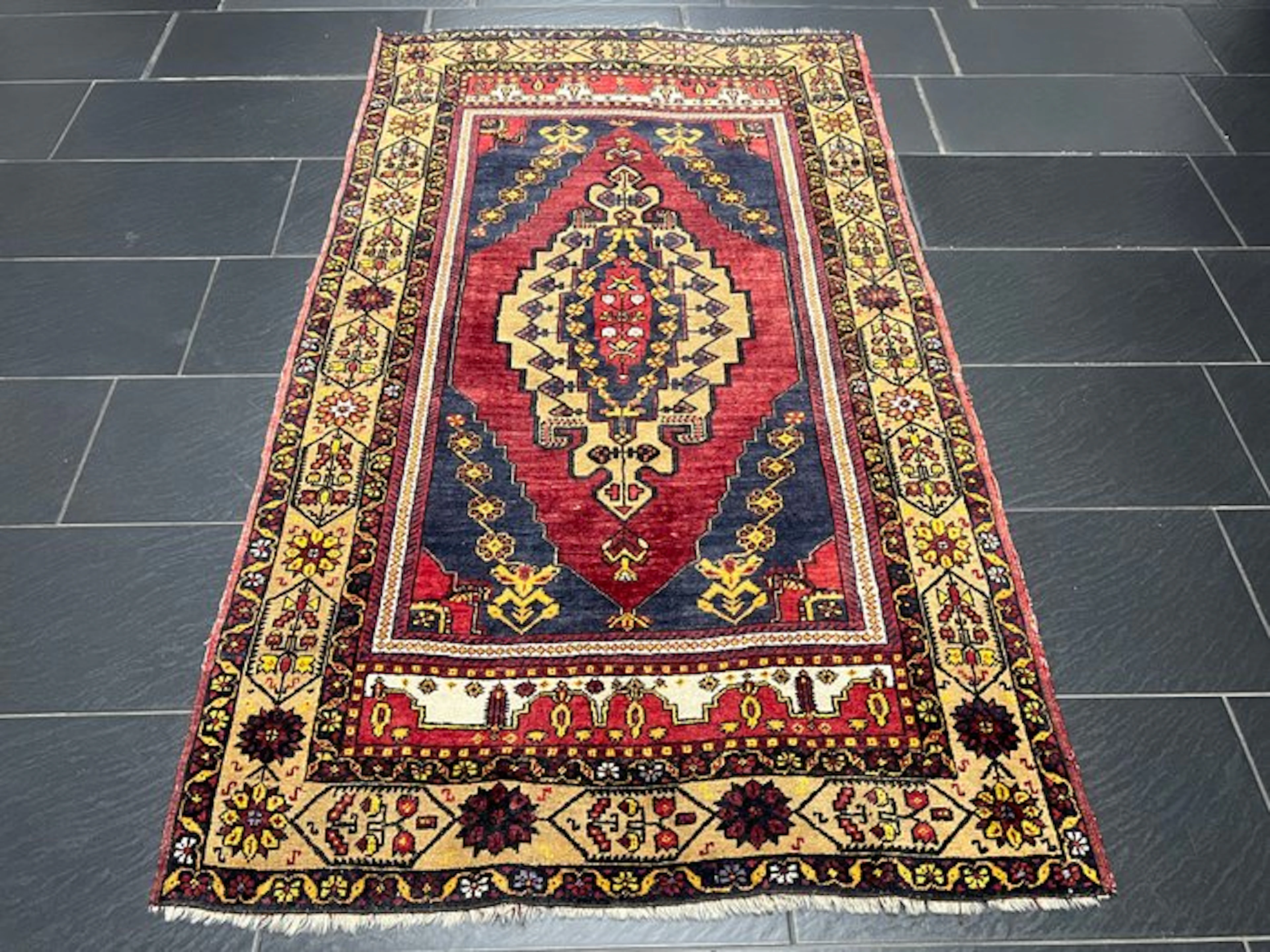 Yahyahli - Rug - 195 cm - 110 cm