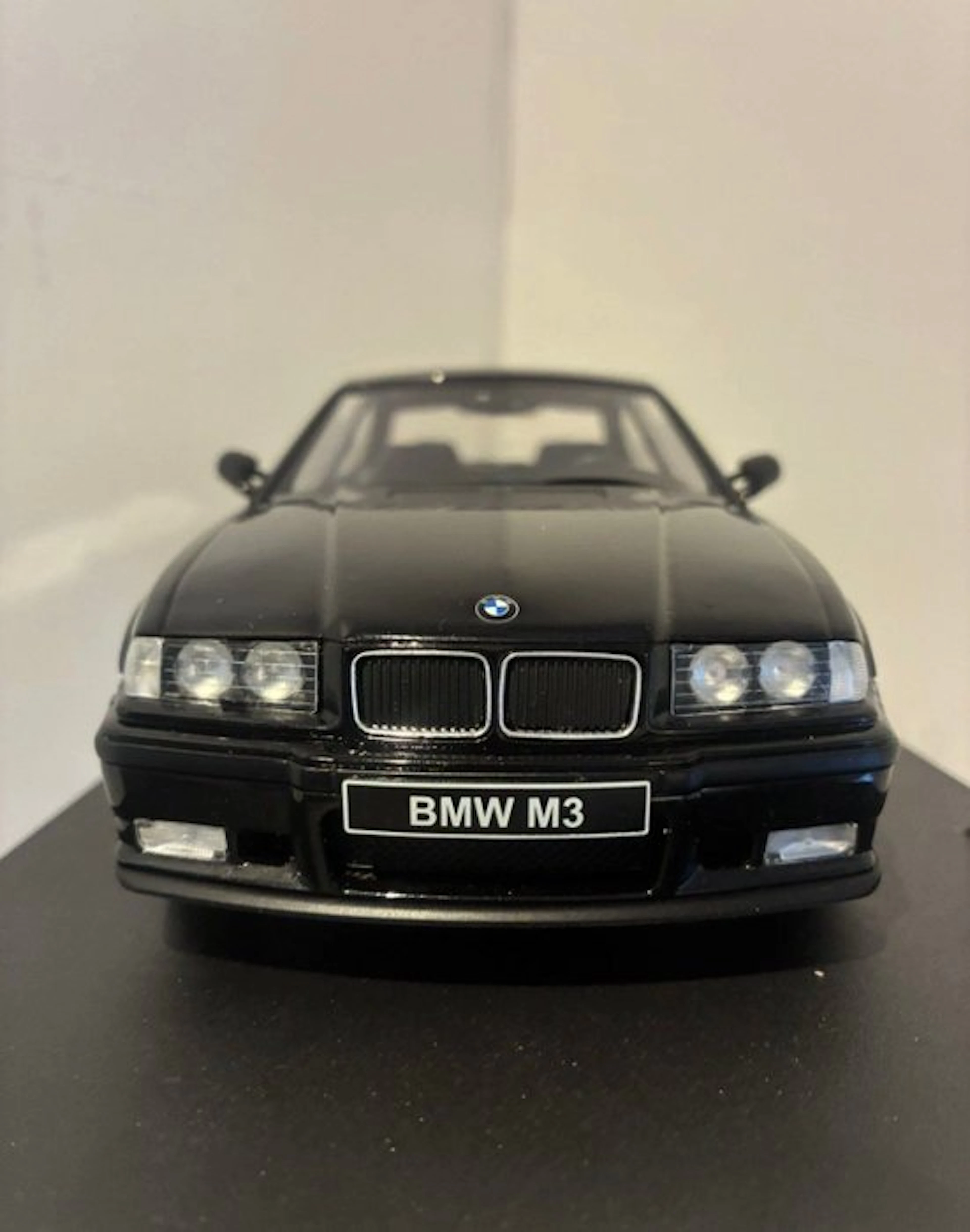 Solido 1:18 - Model sports car - BMW M3 e36