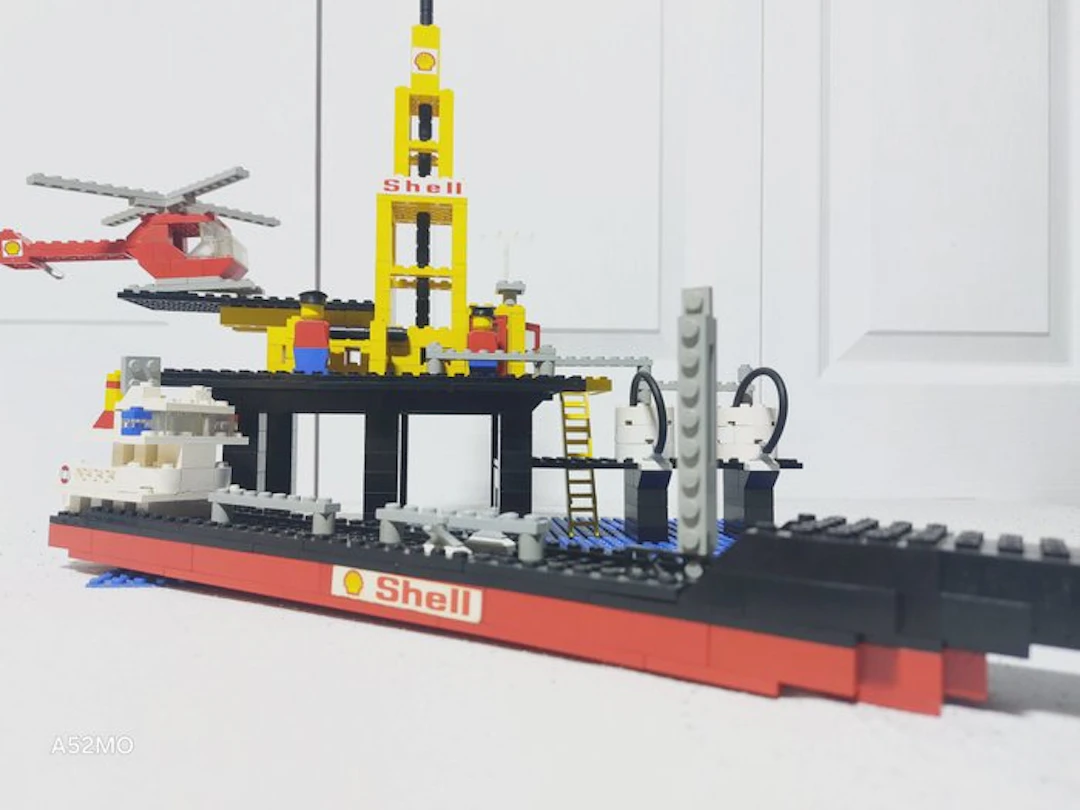 LEGO Set - 373 - Classic Town, Legoland - Shell boorplatform met Tanker