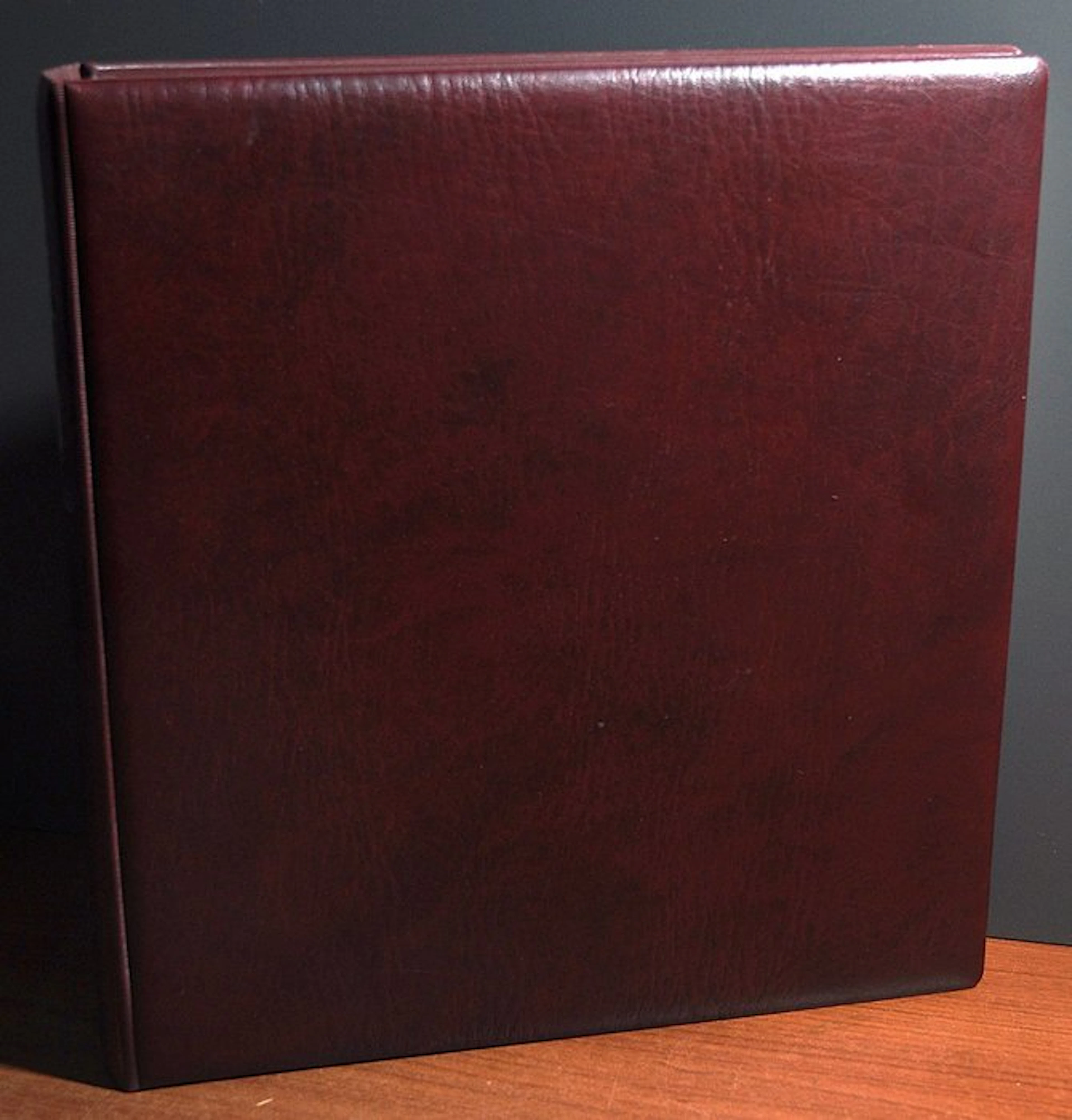Great Britain - A collection featuring mint-condition items in a luxury album.
