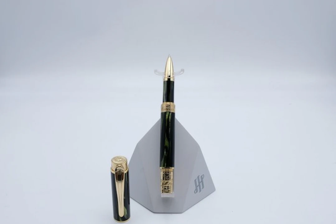 Montegrappa - Hemingway: The Soldier - Gold Plated Trims...