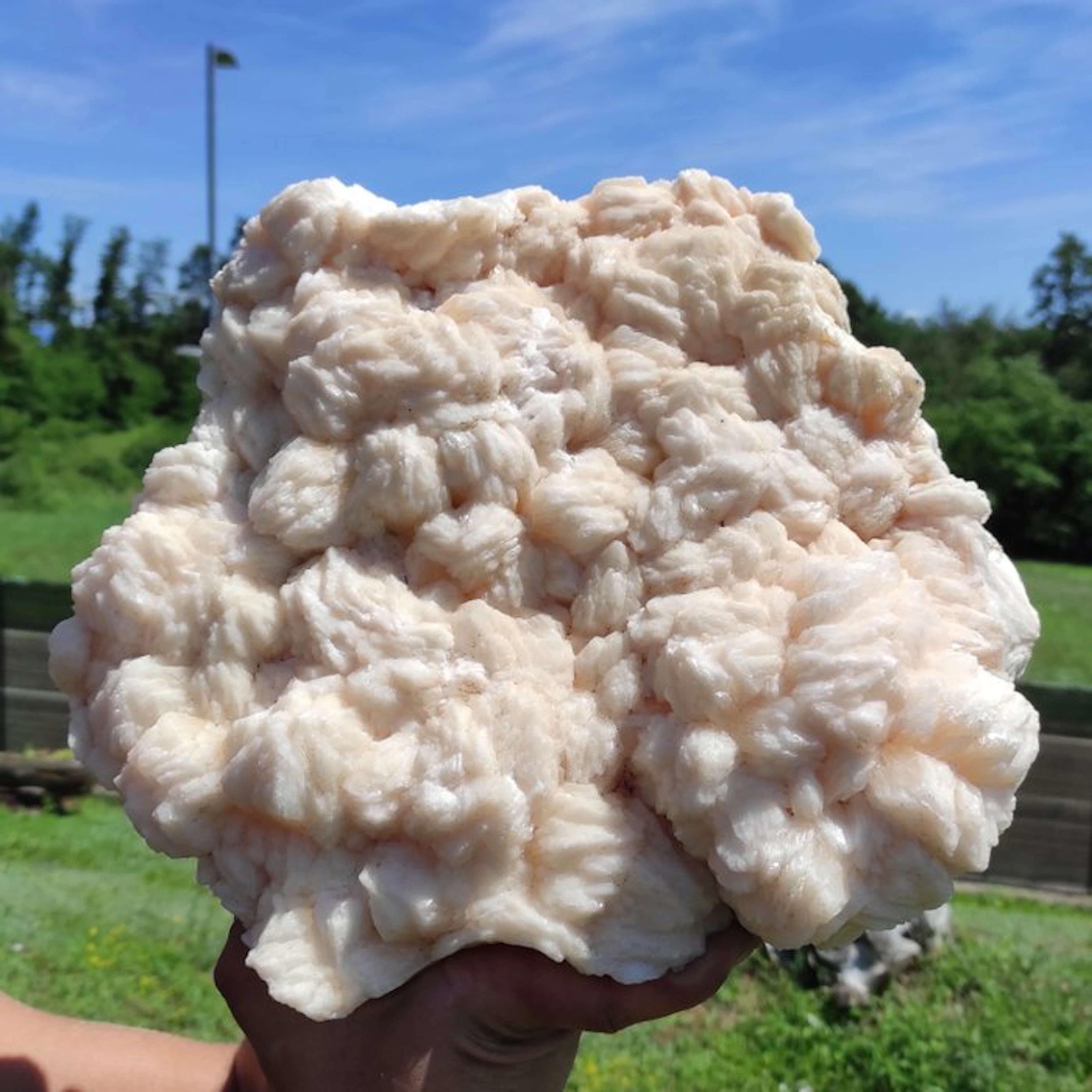Stilbite Specimen - Height: 12 cm - Width: 33 cm- 11160 g - (1)