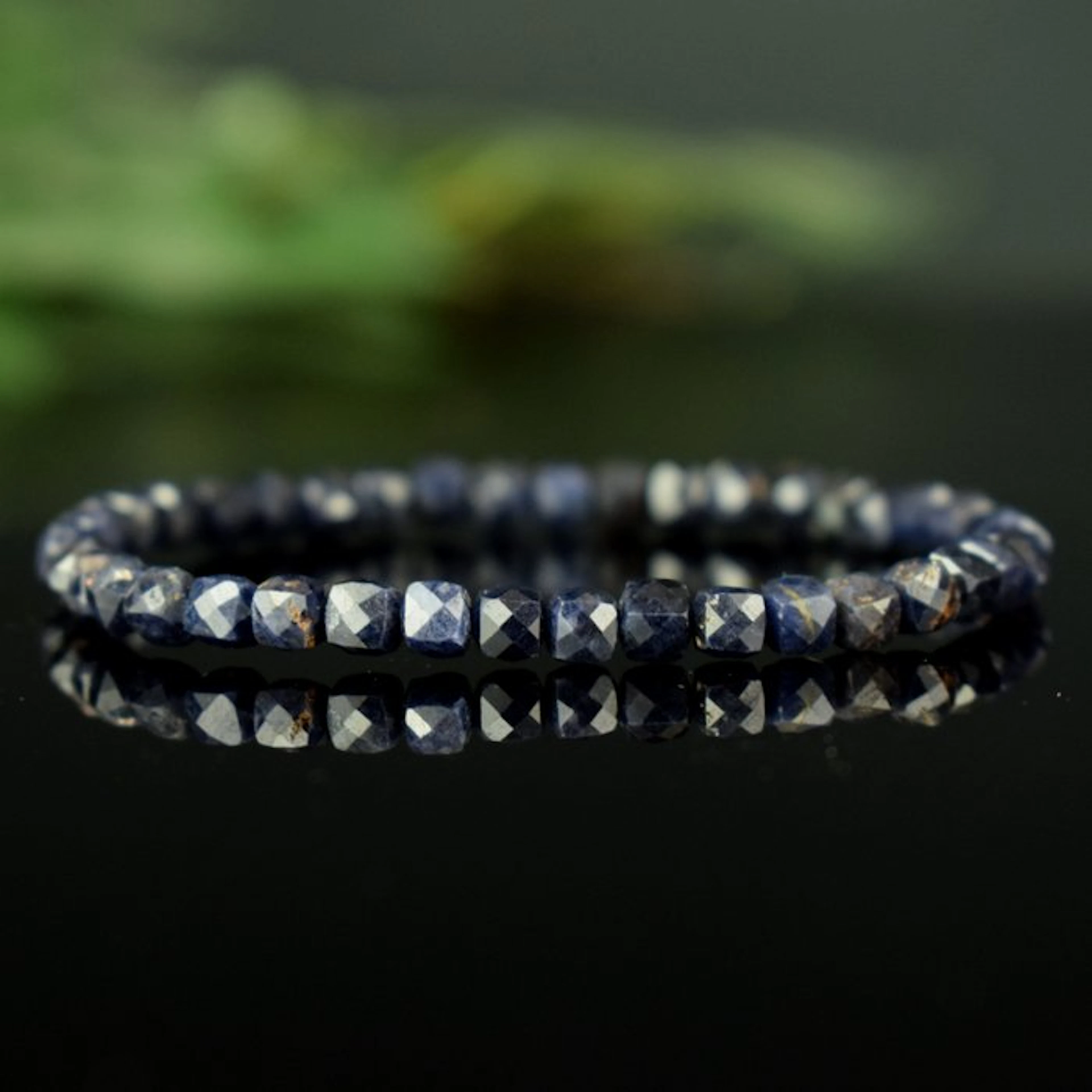 Natural, unheated blue sapphire - High quality - Beautiful color- 7.9 g