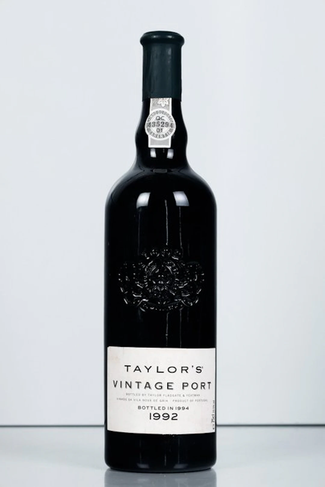 1992 Taylor's - Vintage Port - Bottled in 1994 - Douro - 1 Bottle (0.75L)
