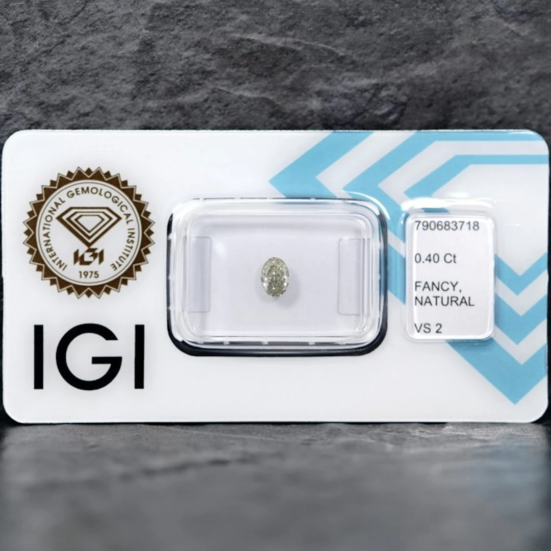 1 pcs Diamond (Natural coloured) - 0.40 ct - Oval - Fancy...
