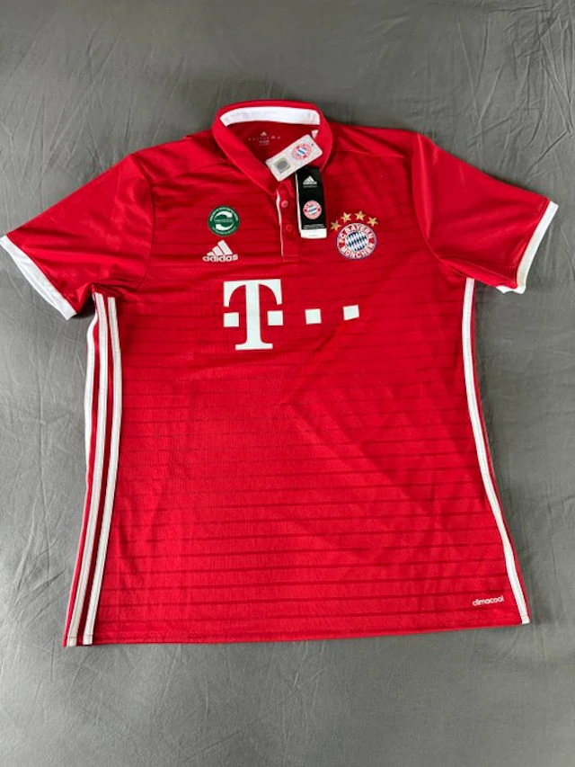 FC Bayern München - New with Tags - 2016 - Football shirt