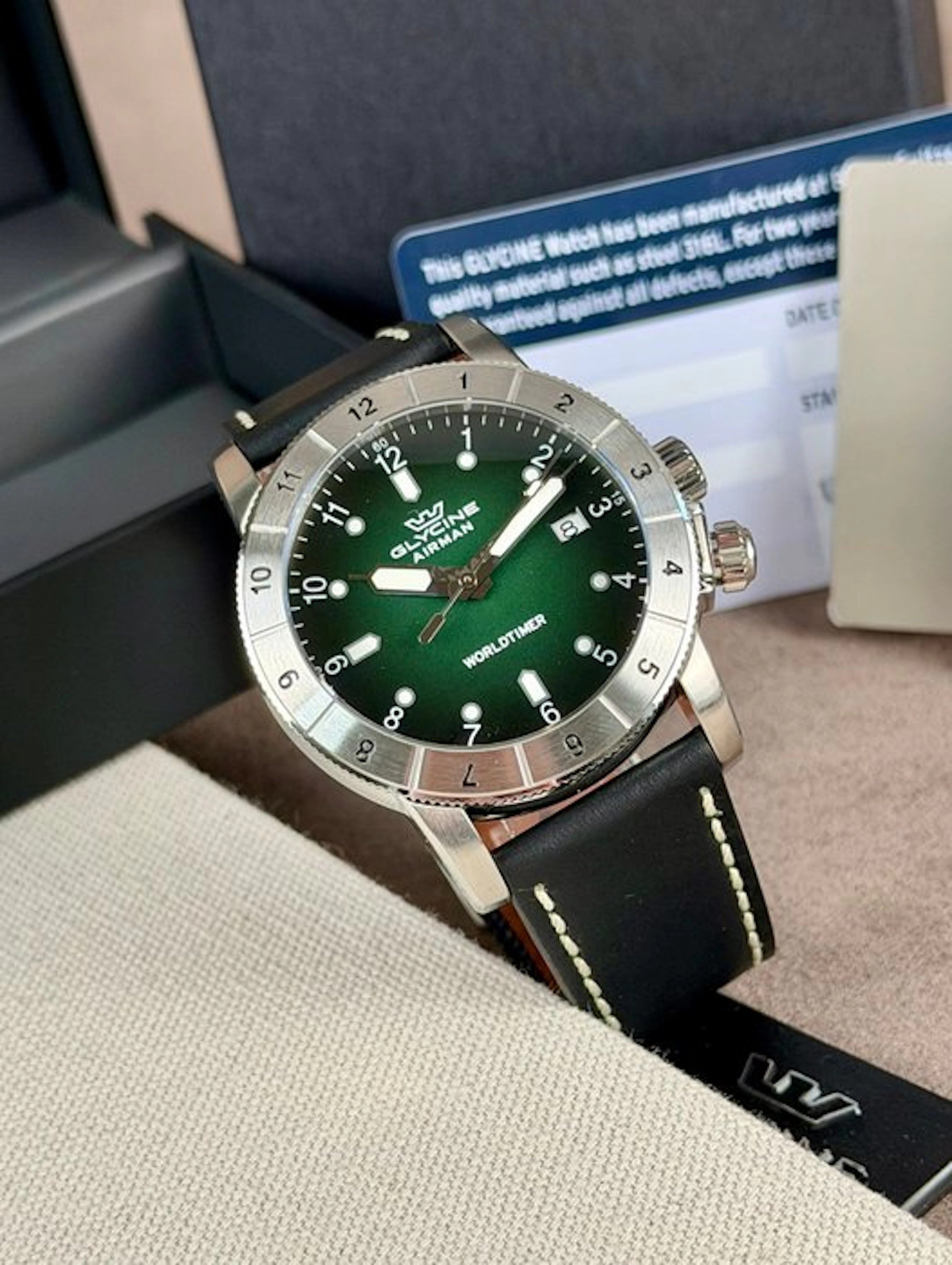 Glycine - Airman Contemporary Worldtimer Green Date - GL1021 - Men - 2020-2025