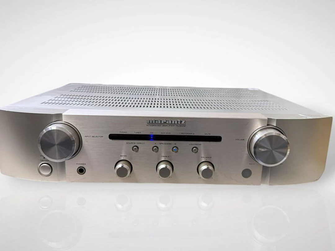 Marantz - PM5004 Solid state integrated amplifier