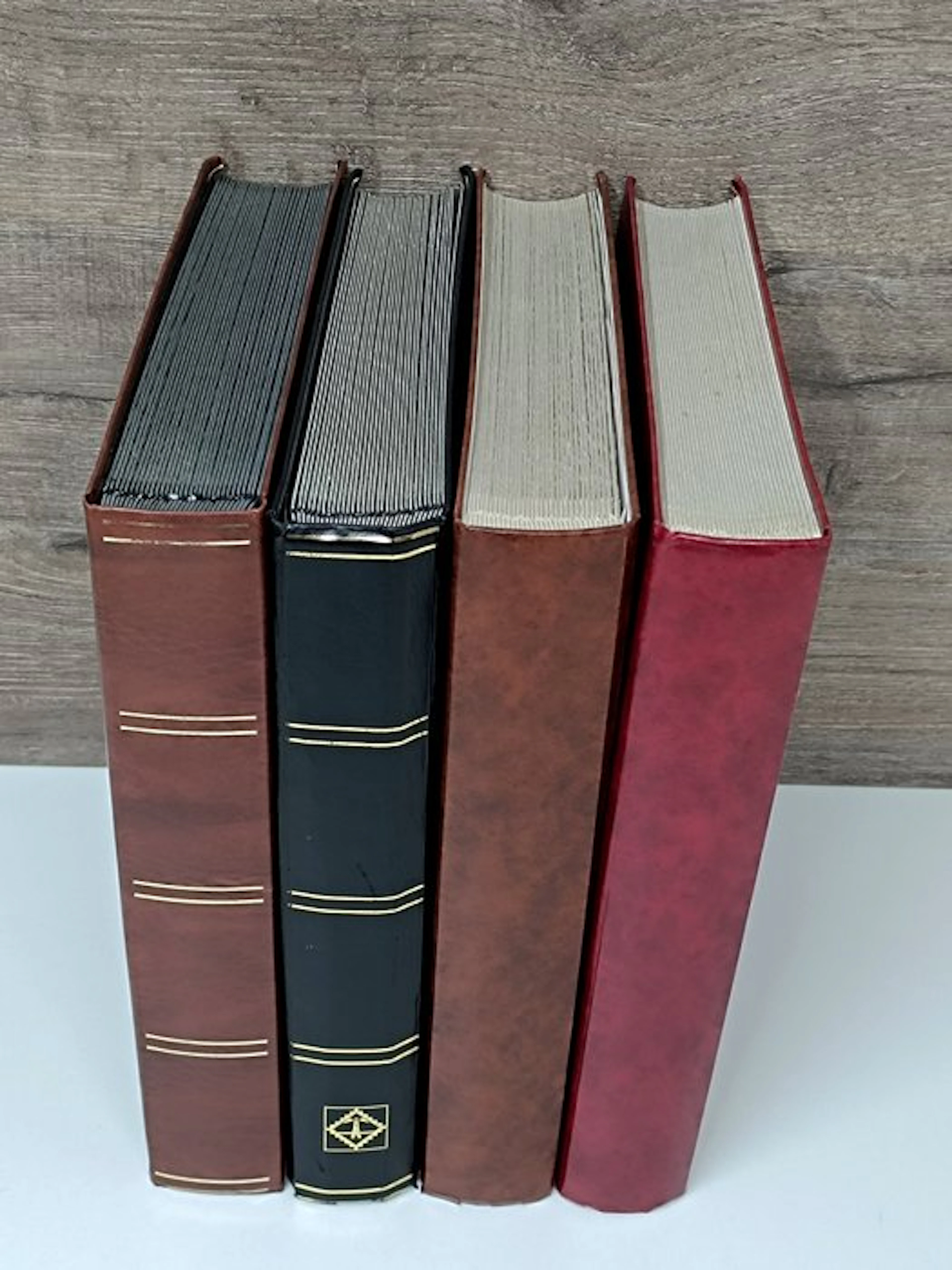 Accessories - Large-format stamp albums 4x