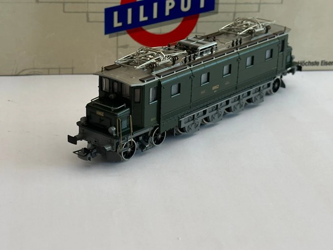 Liliput H0 - 147 50 - Electric locomotive (1) - Ae 4/7 10952 - SBB