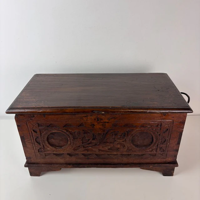 Casket - Antique oak document chest - Oak