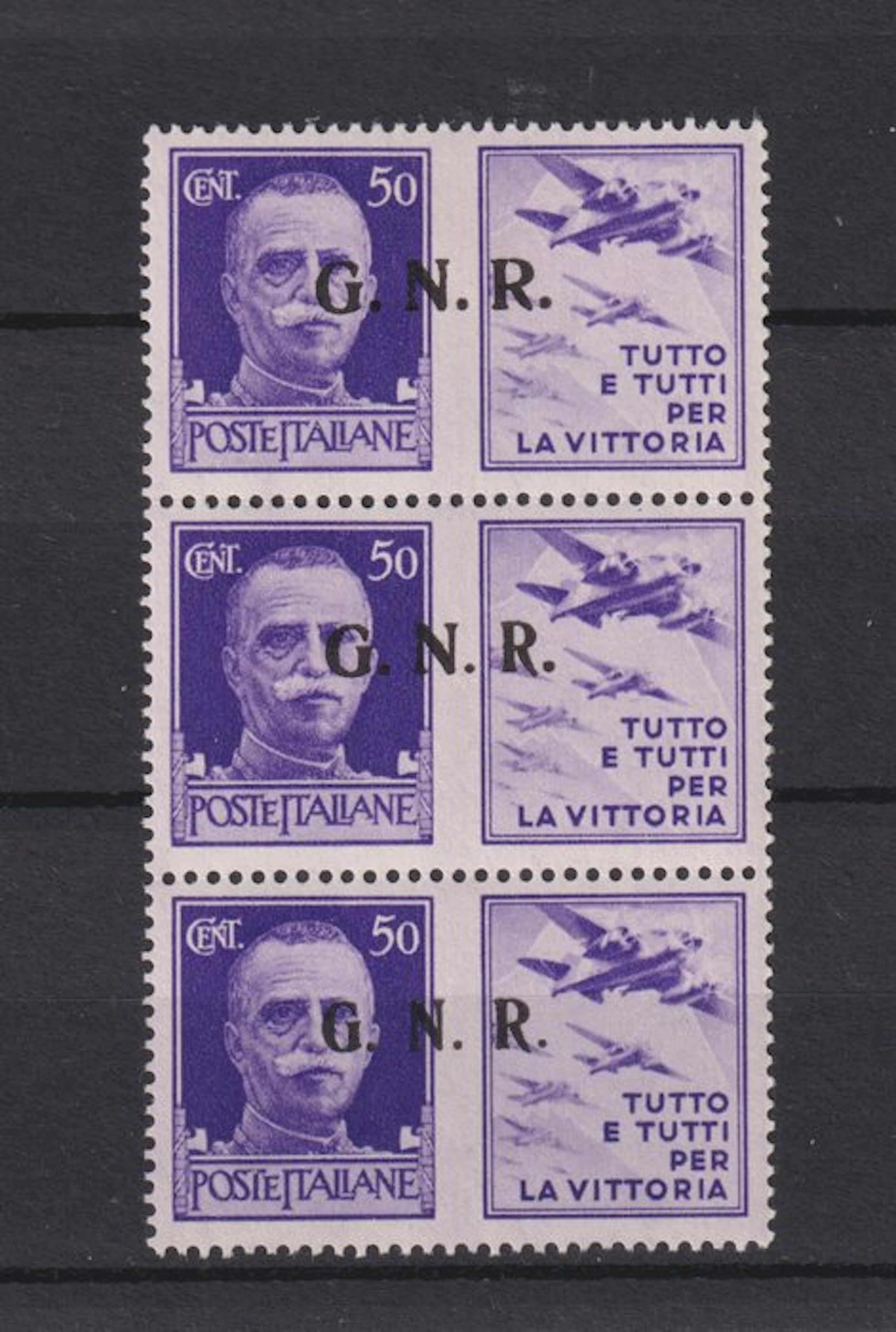 Italian Republic 1943/1943 - Vertical strip
