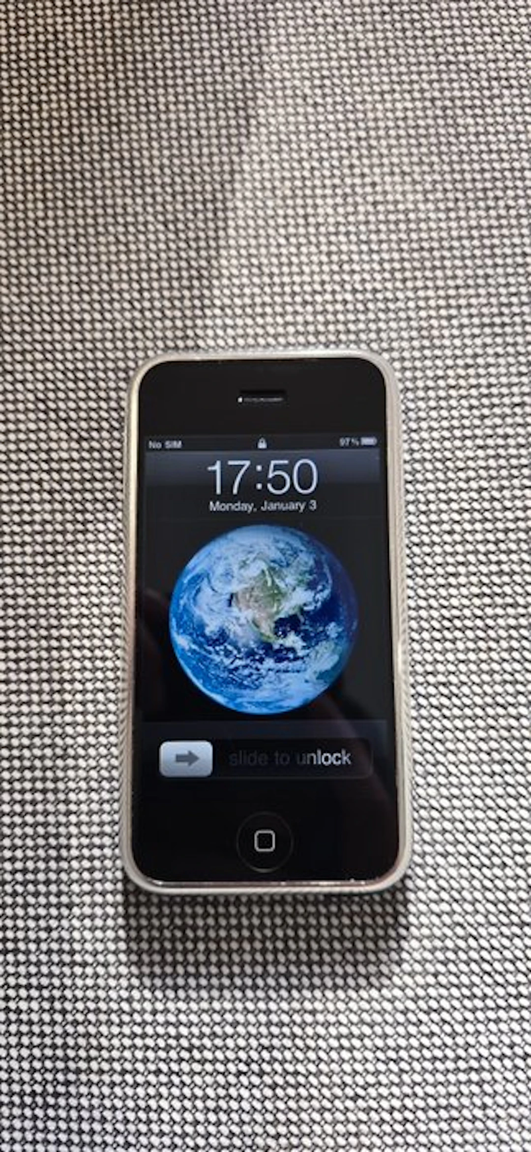 Apple iPhone 2G - Mobile phone