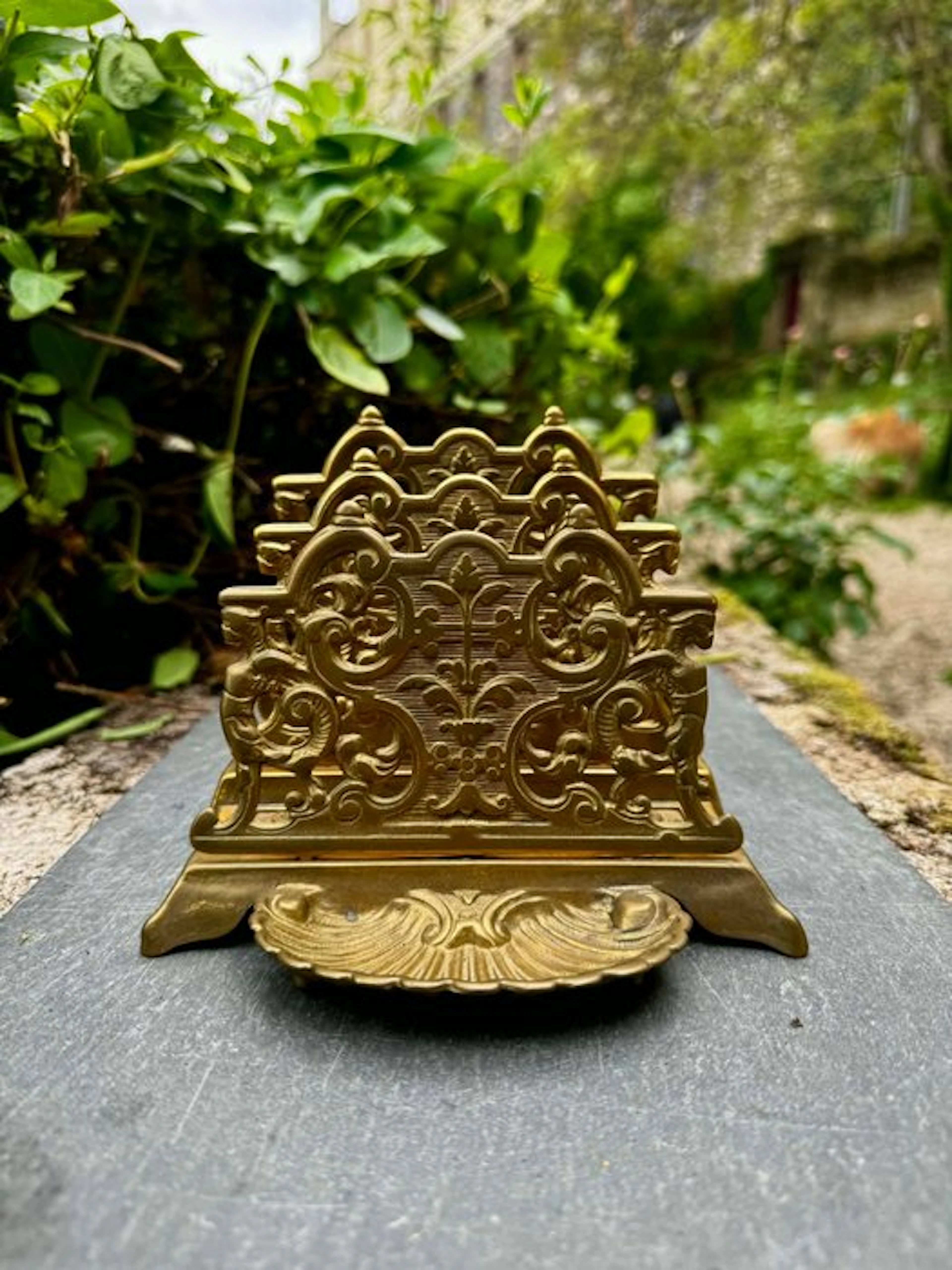 Letter holder - Brass - Louis XV style