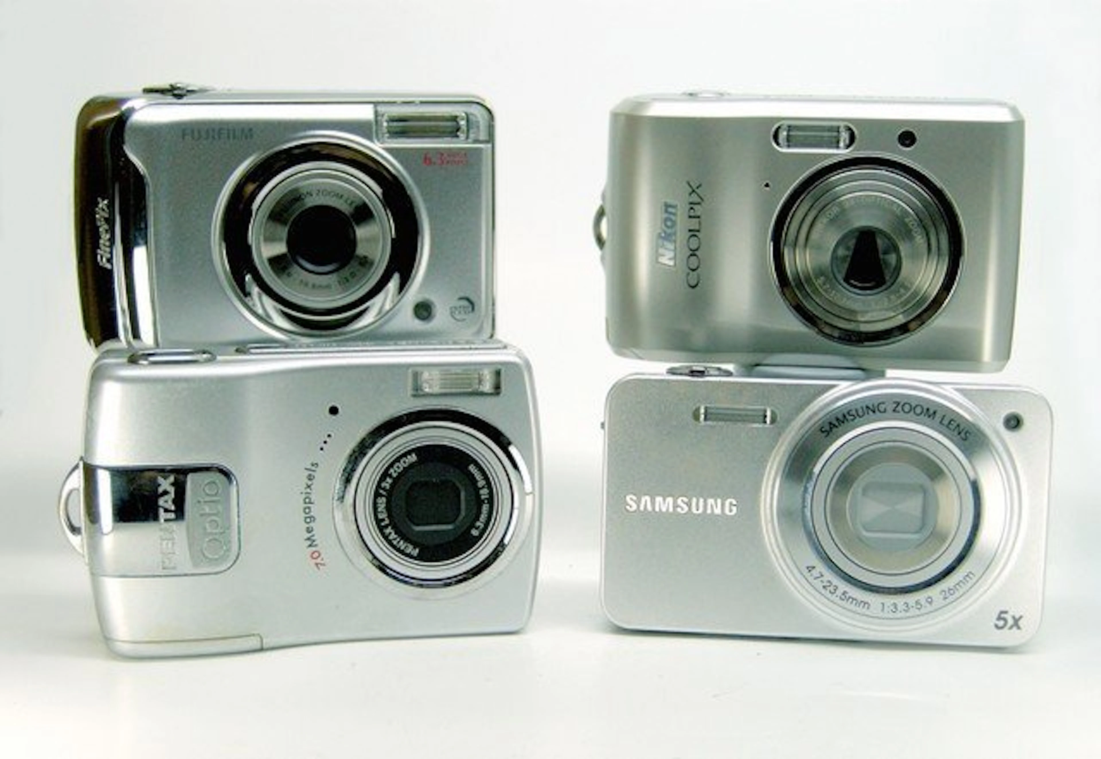 Pentax, Nikon