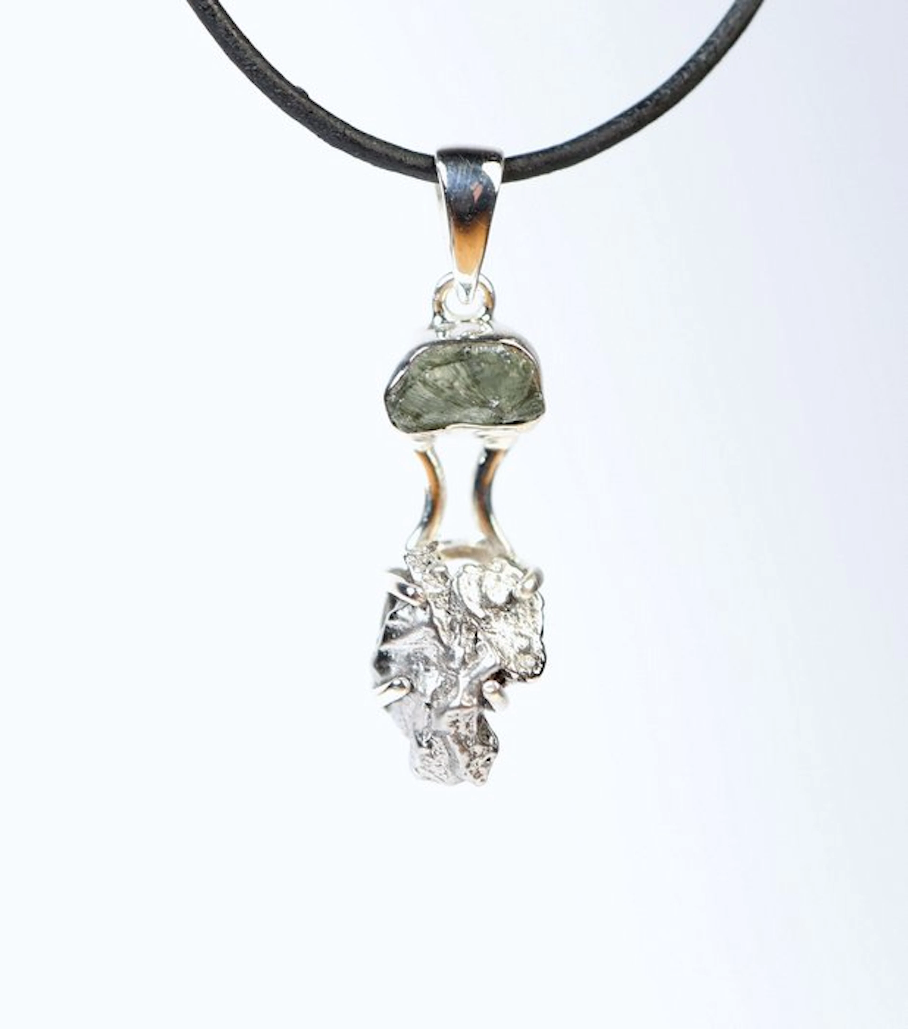 Moldavite / Campo del Cielo meteorite Trailer / new - 4.78 g - (1)