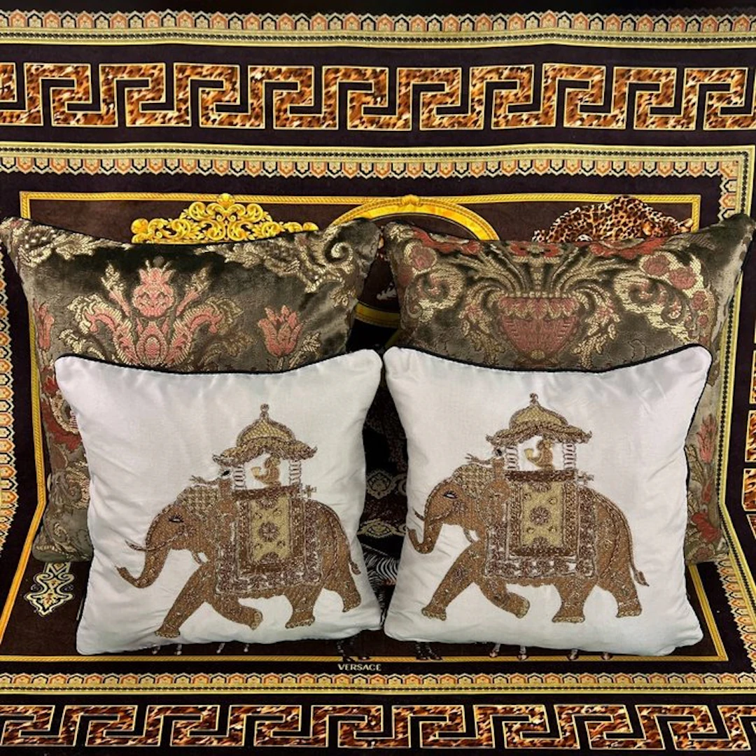 FADINI BORGhI - New set - Two cushions in a set of four - Cushion