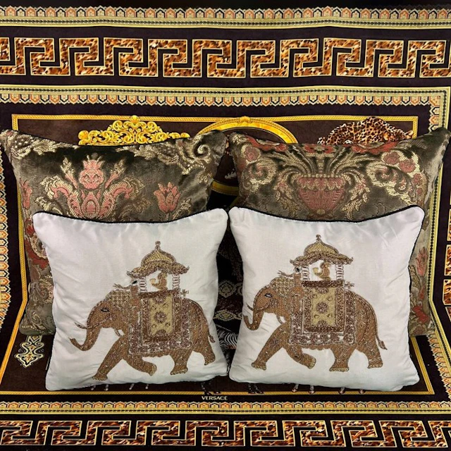 FADINI BORGhI - New set - Two cushions in a set of four - Cushion